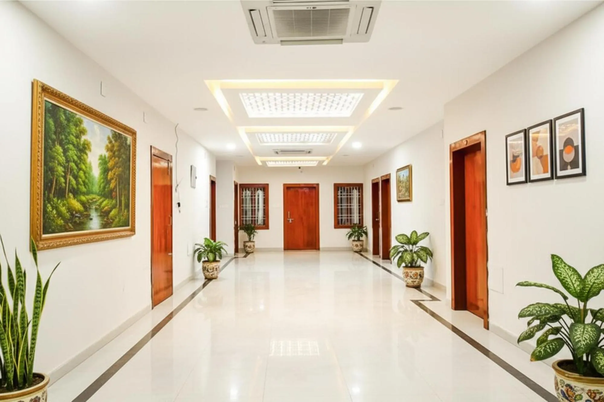 Lobby or reception in FabHotel Greenland Grand - Nr Kalinga Stadium