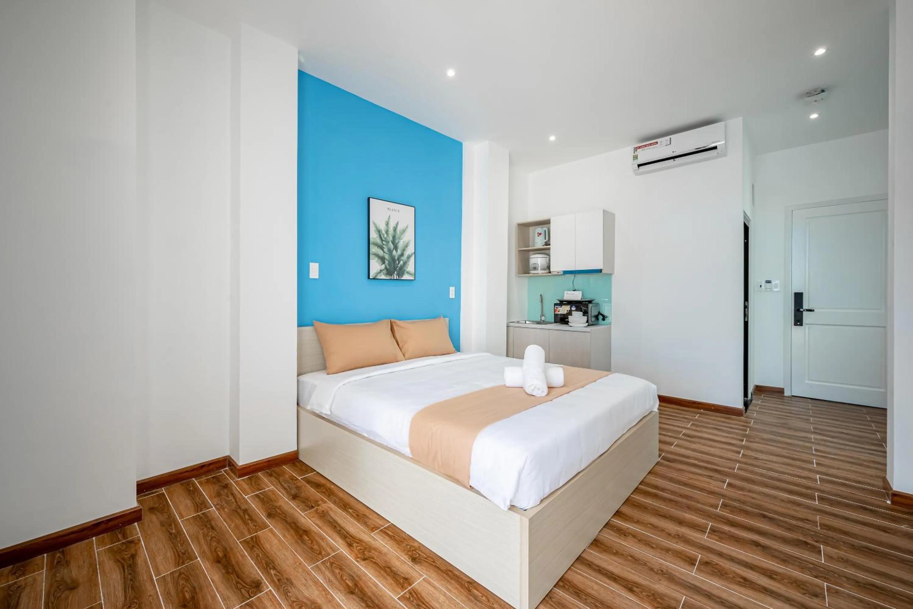 Bed in Cozrum Homes - Autumn House