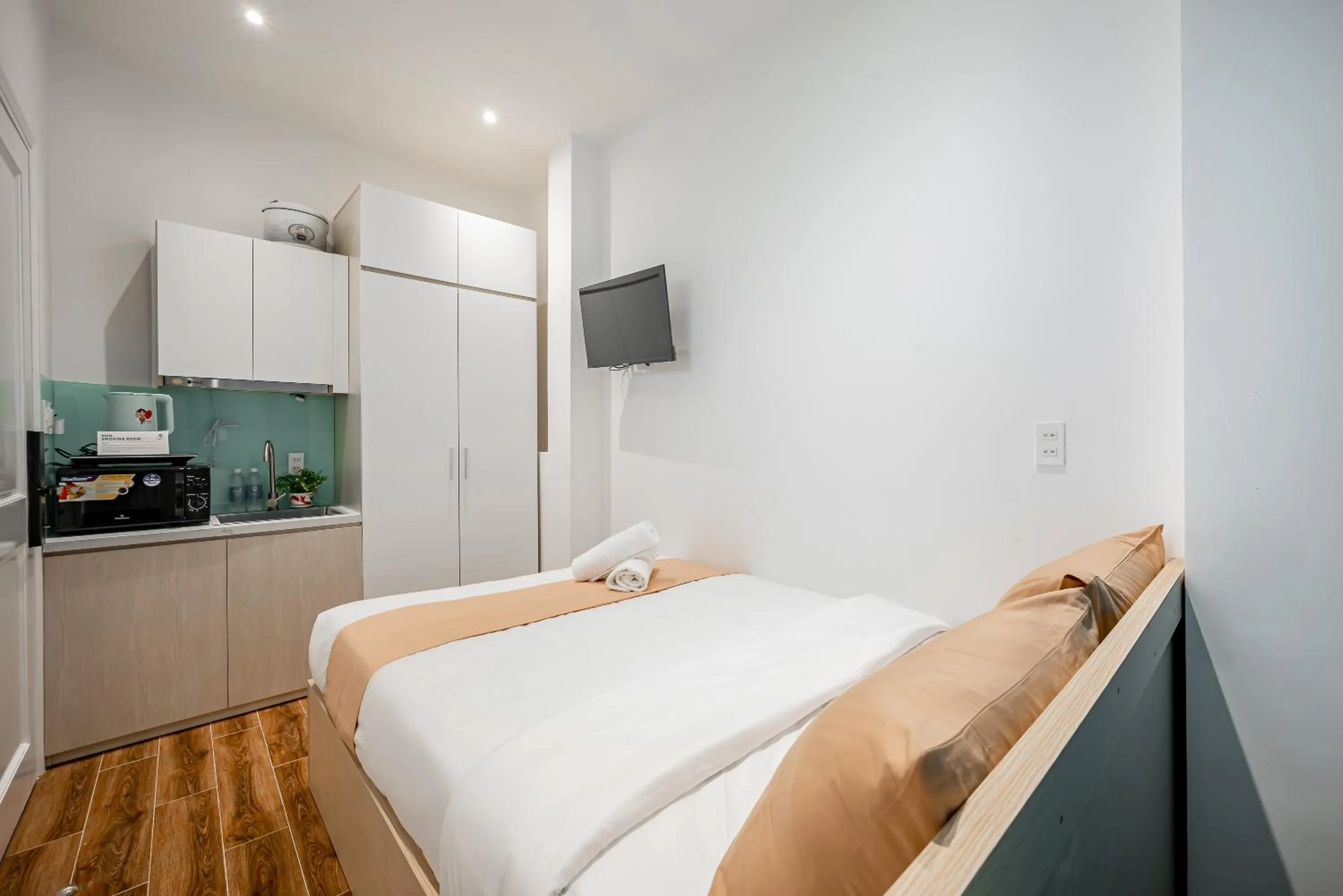 Bed in Cozrum Homes - Autumn House