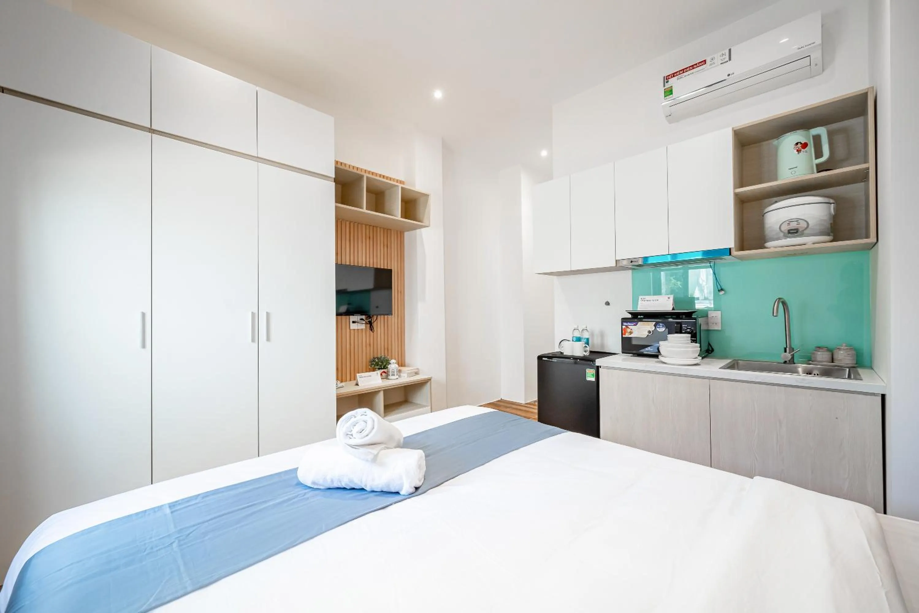 Bed in Cozrum Homes - Autumn House