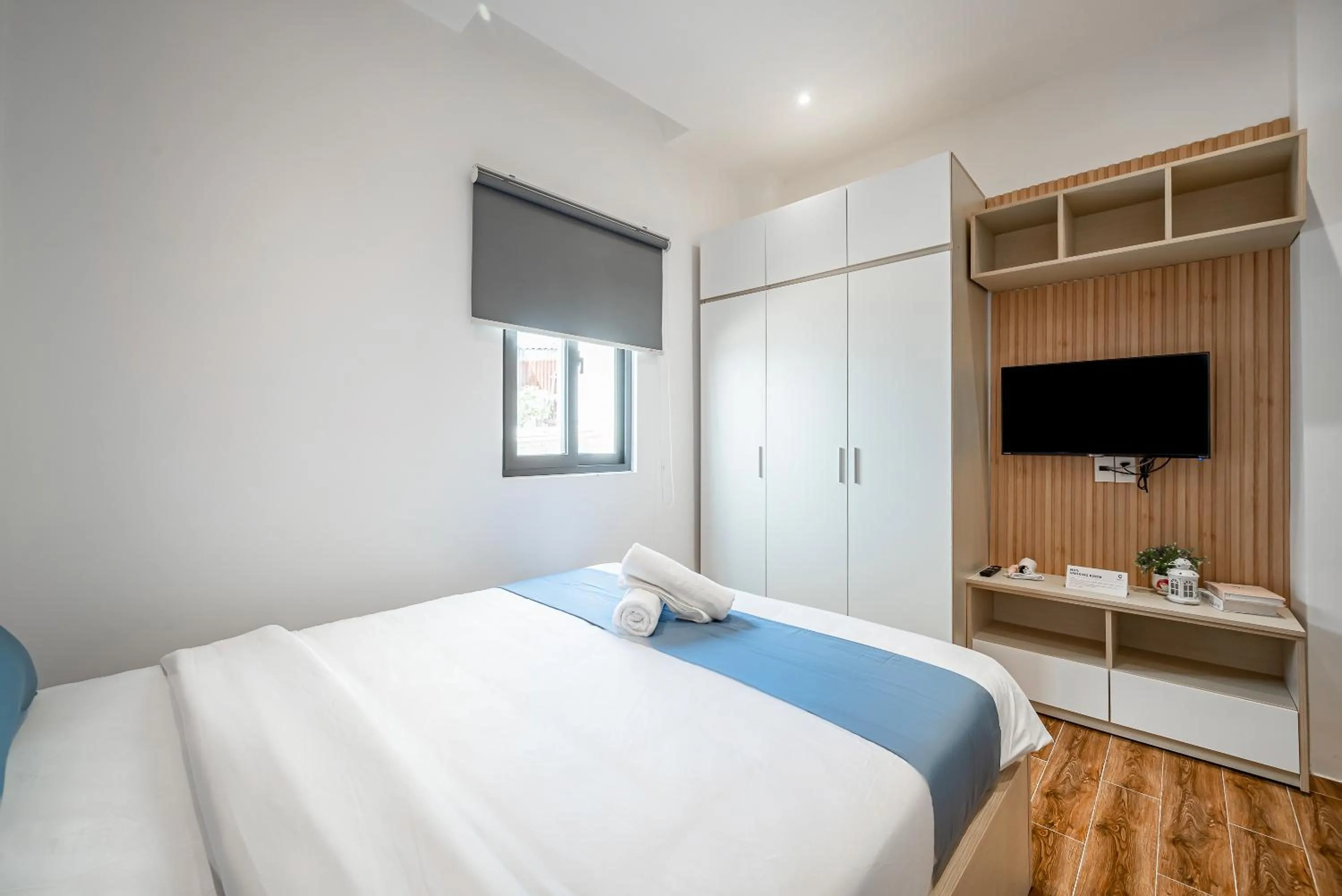 Bed in Cozrum Homes - Autumn House