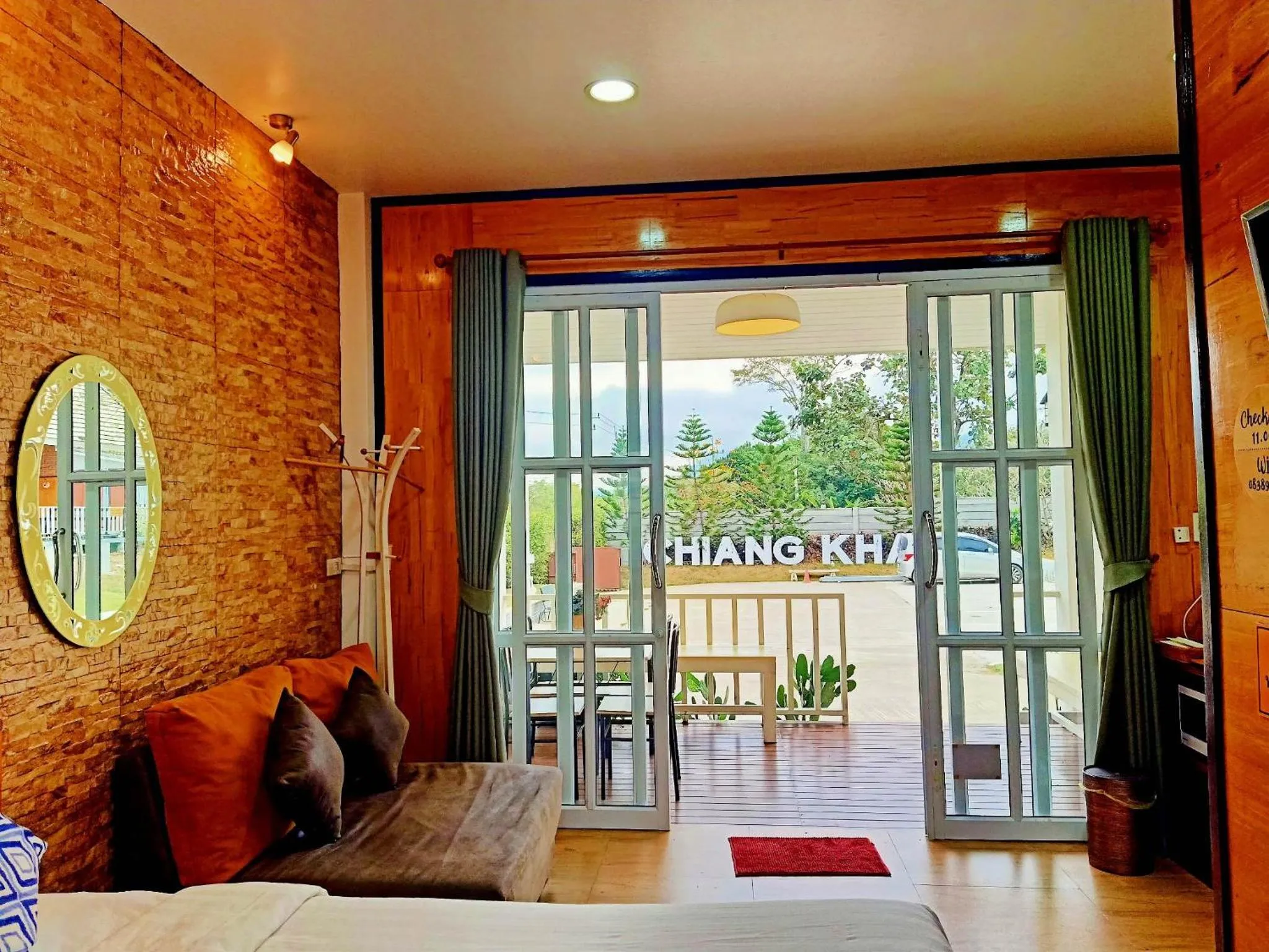 Photo of the whole room in ภูฝ้ายวิลล่า Phufai villa