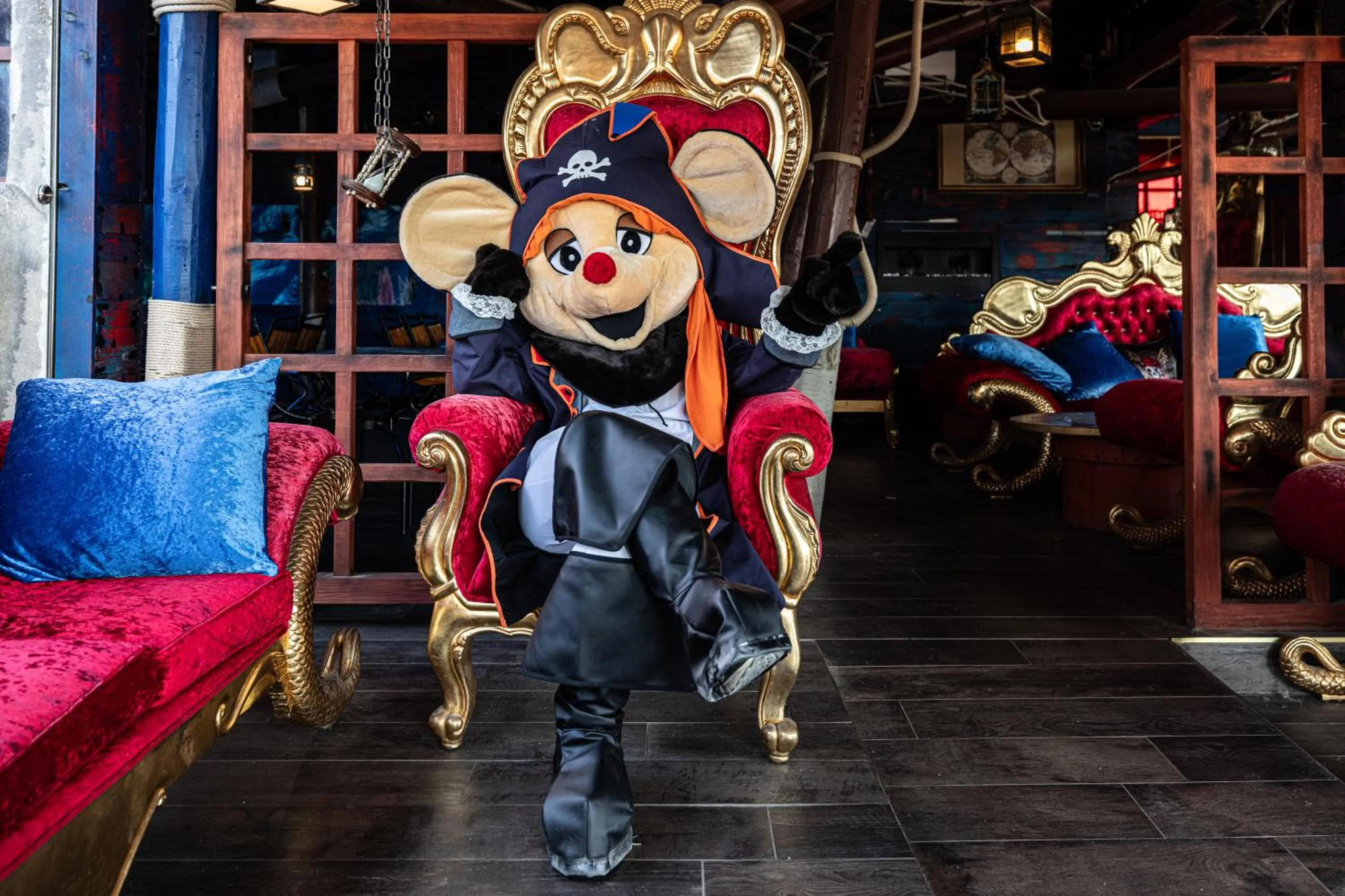 People in Hôtel Pirates World