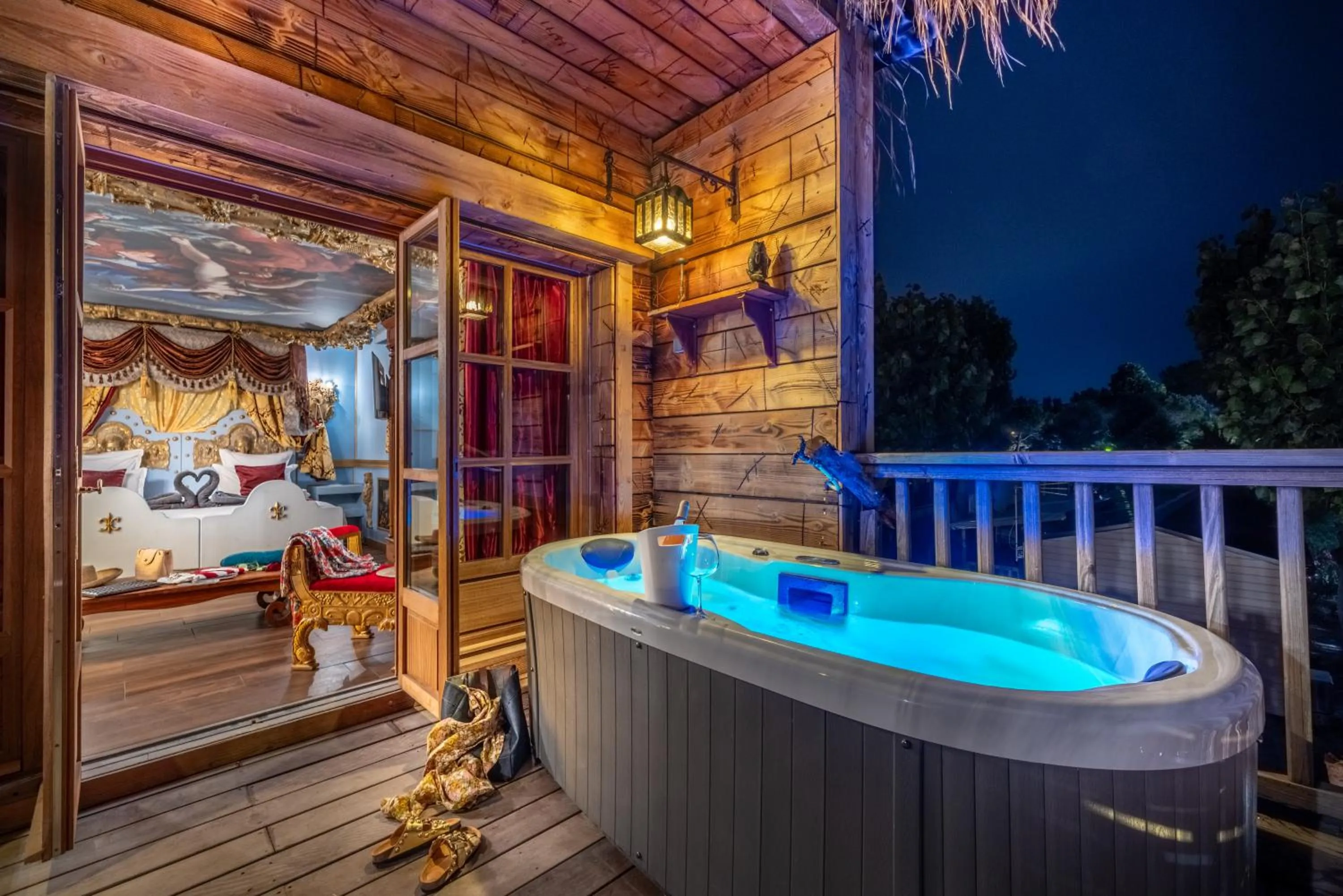 Night in Hôtel Pirates World