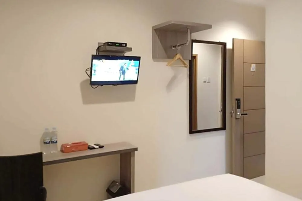 Bed in Twospaces Living at Maximus inn