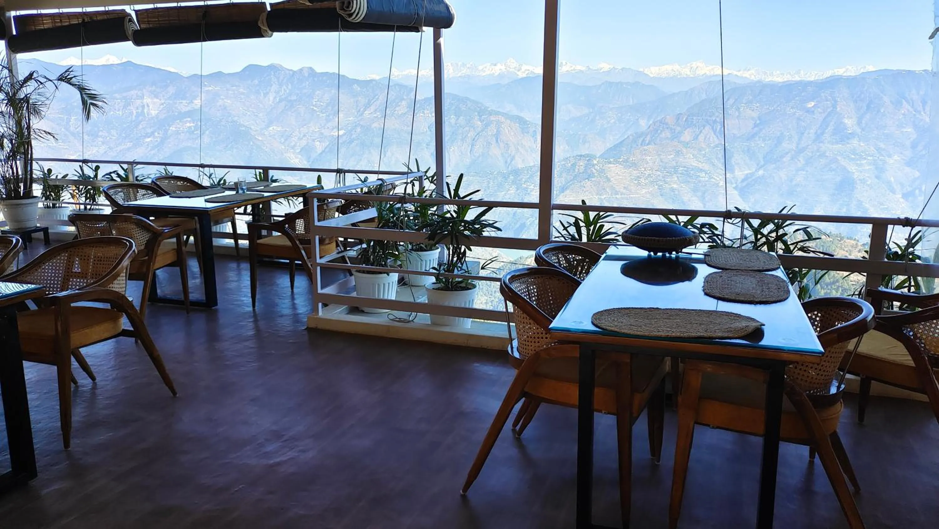 Restaurant/places to eat in The Rudraksh, A Himalayan Retreat
