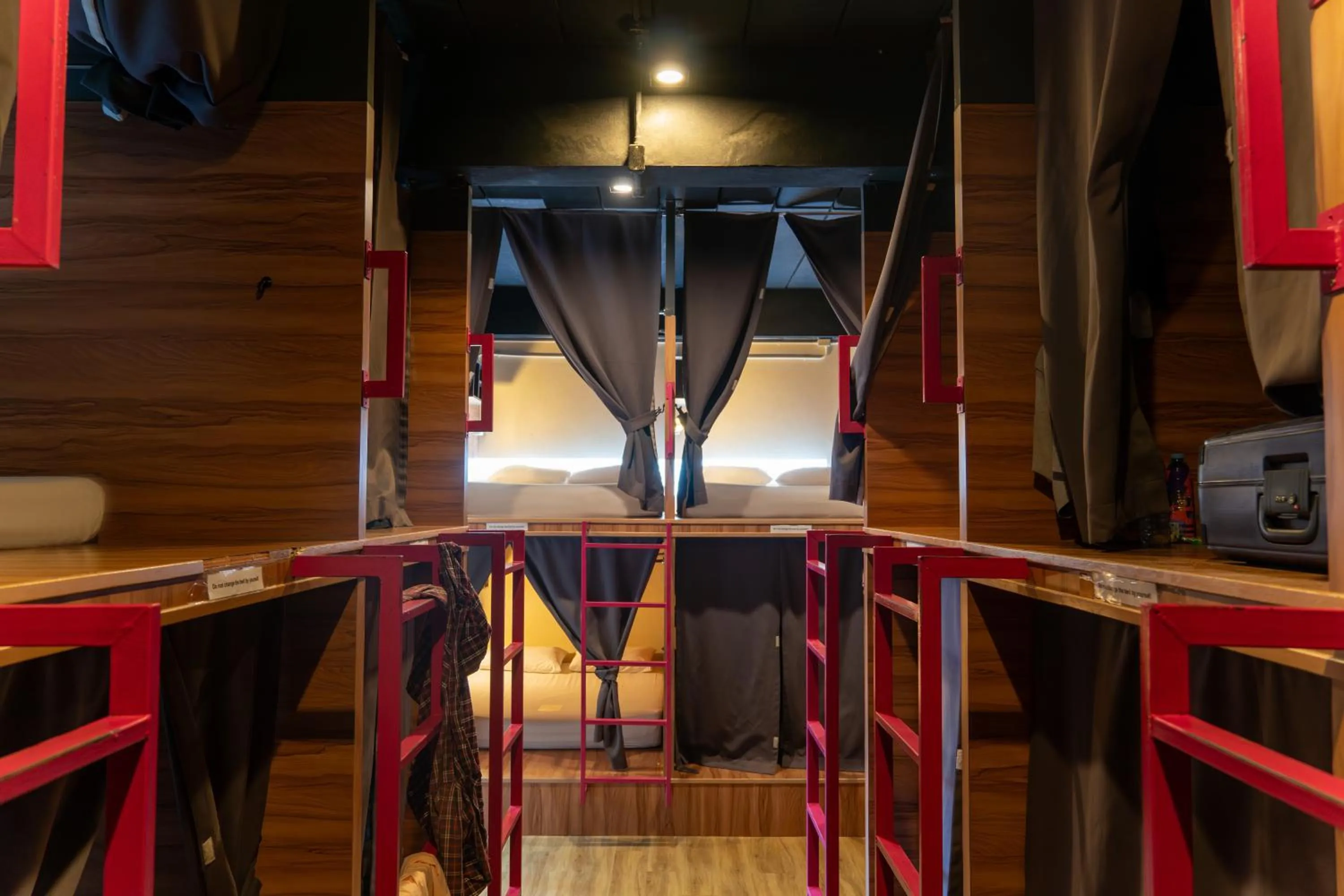 Slumber Surf Phuket Kata