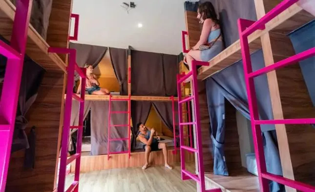 Slumber Surf Phuket Kata