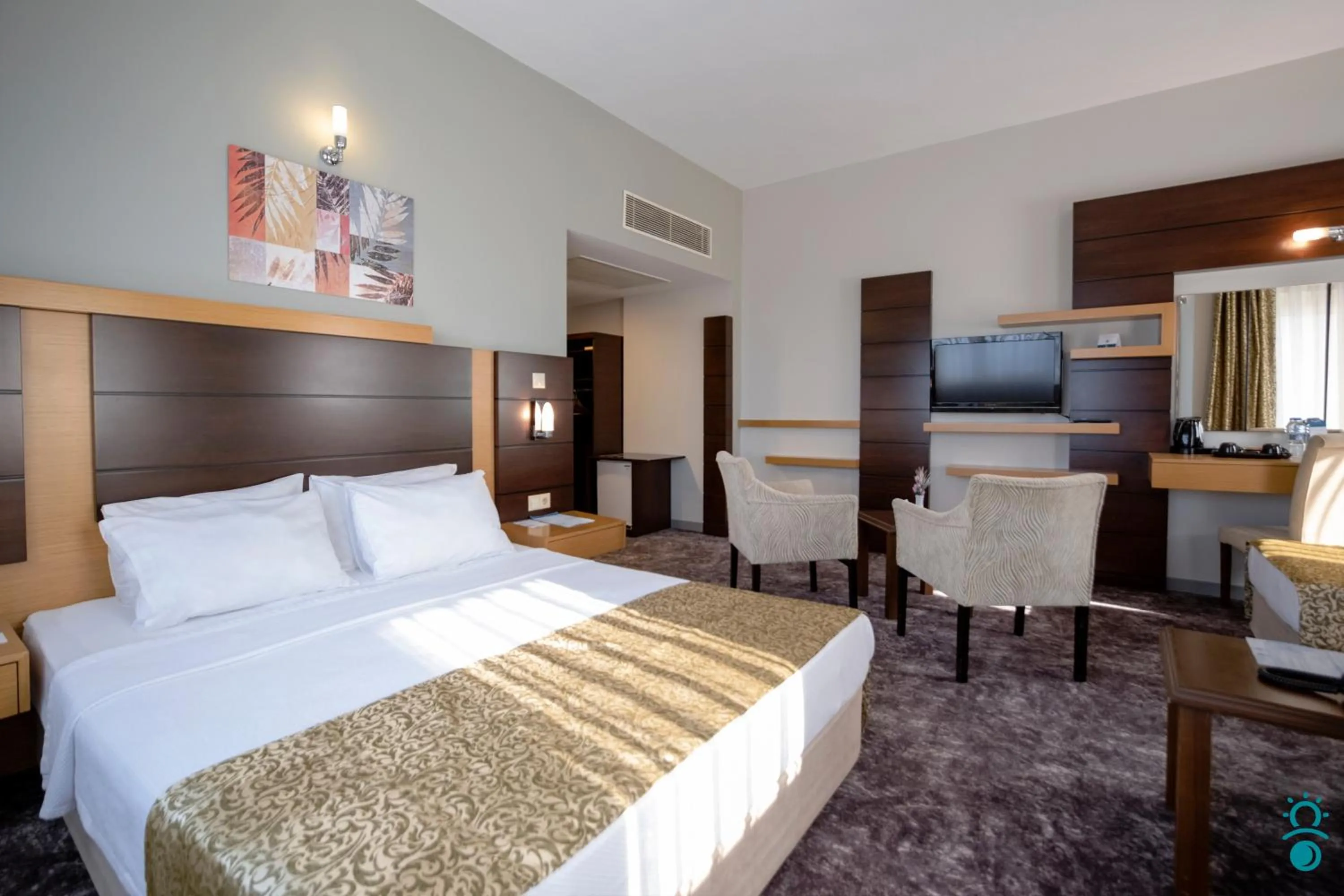 Photo of the whole room, Bed in KTÜ Koru Otel