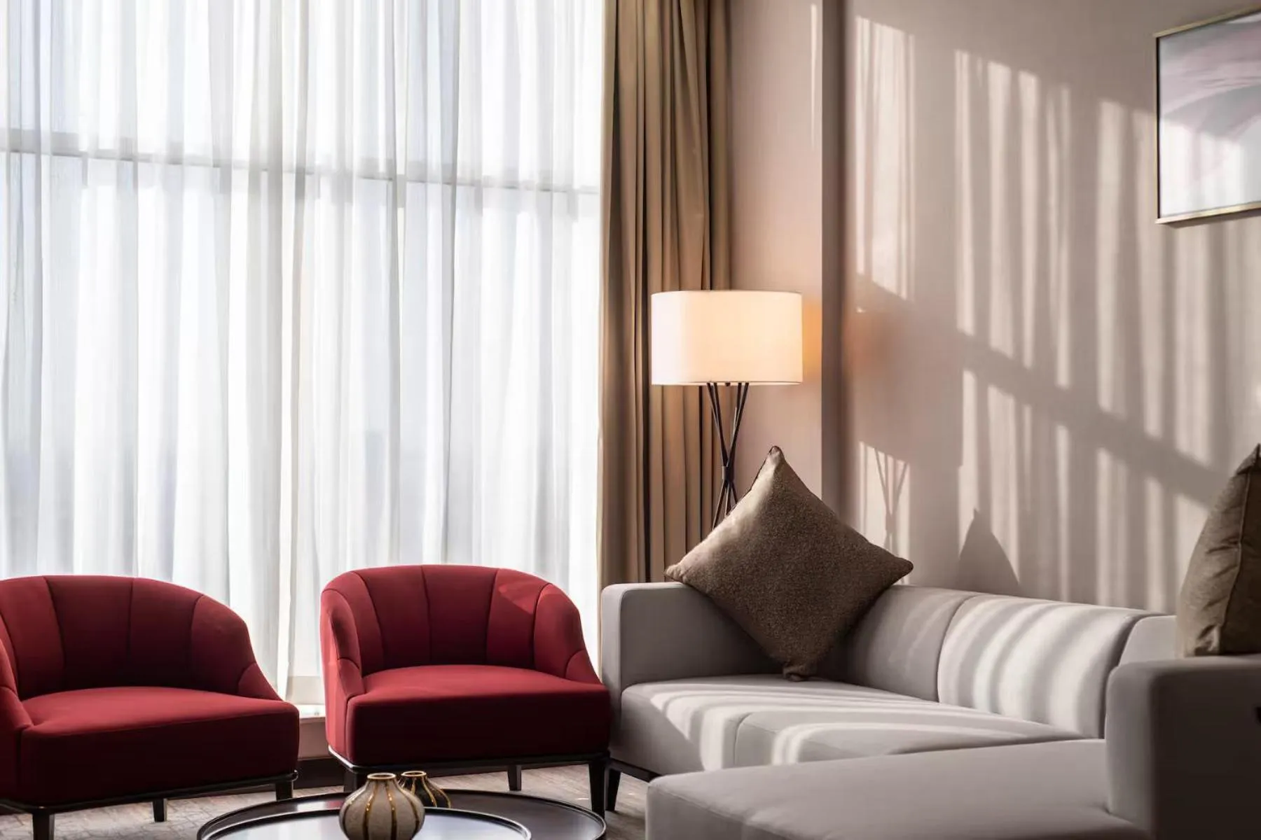 Living room in Ramada by Wyndham Riyadh King Fahd Road