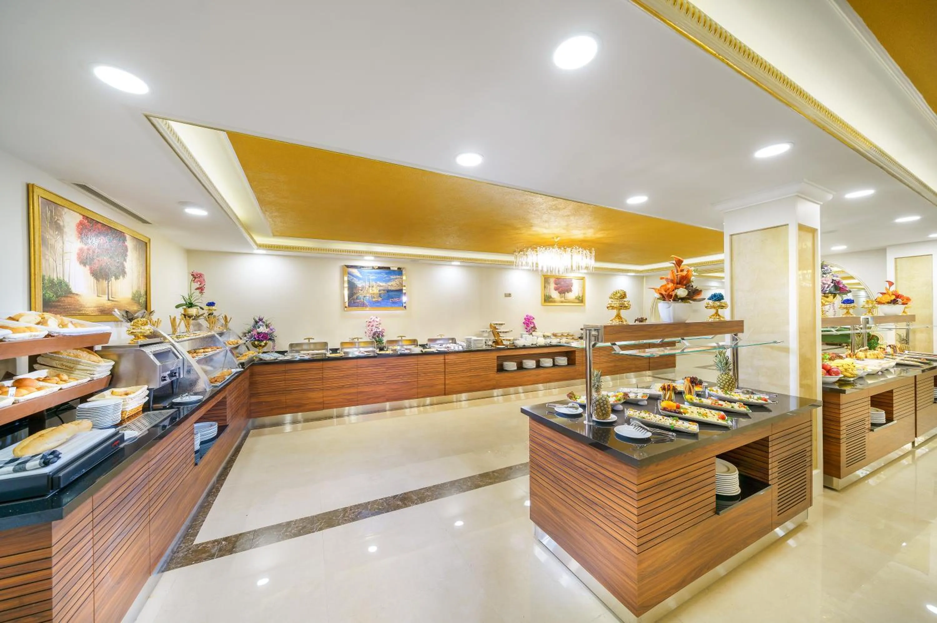 Buffet breakfast in Ramada Plaza by Wyndham Silivri