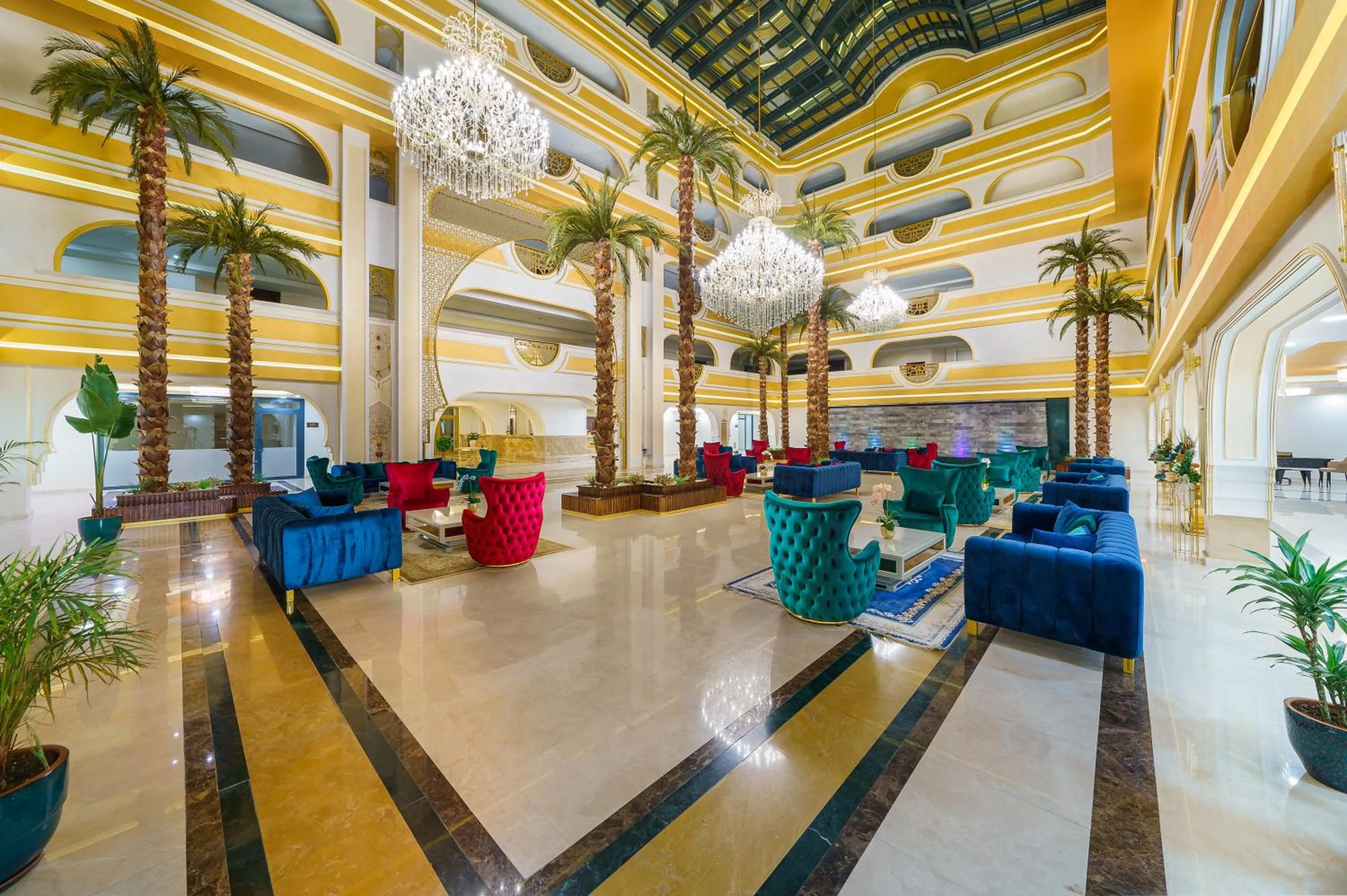 Lobby or reception in Ramada Plaza by Wyndham Silivri