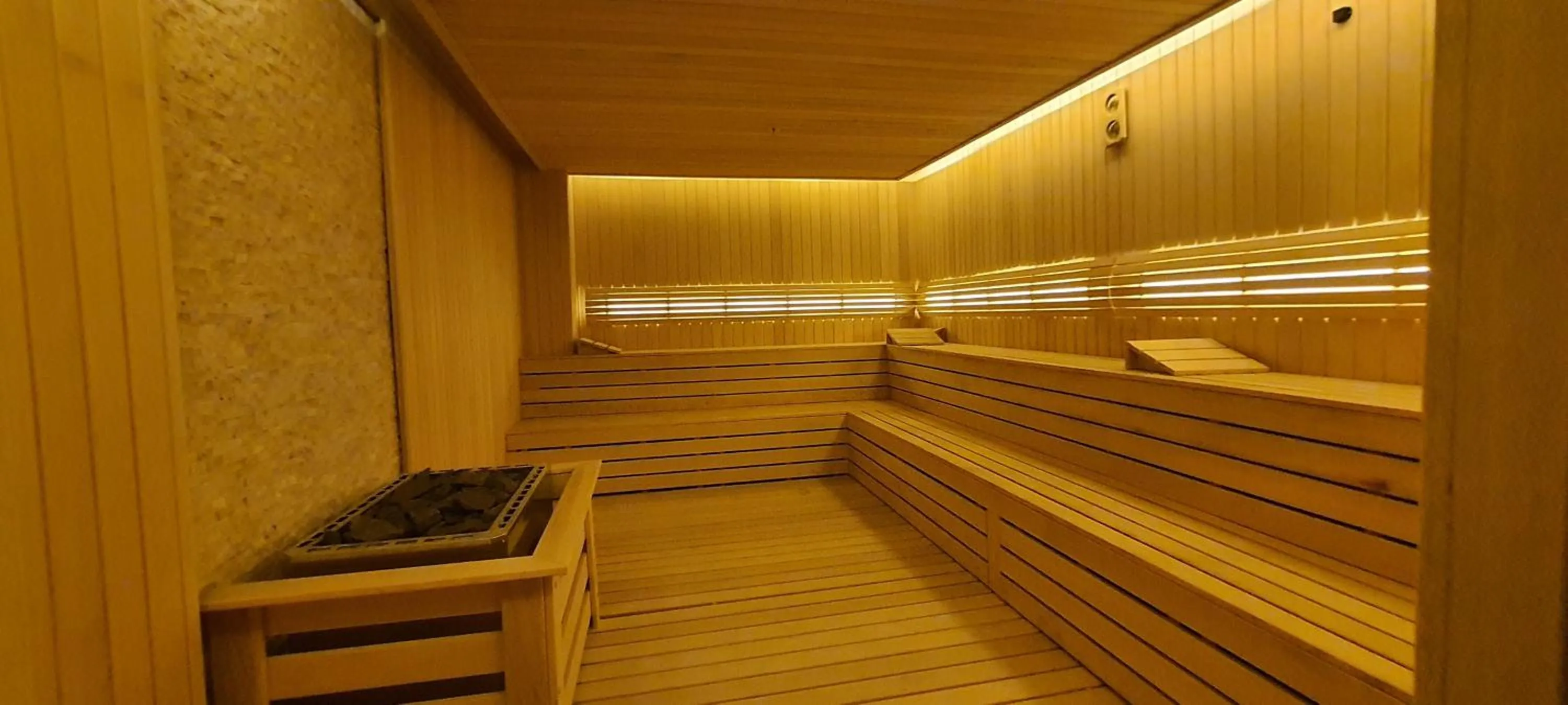 Spa and wellness centre/facilities in Ramada Plaza by Wyndham Silivri