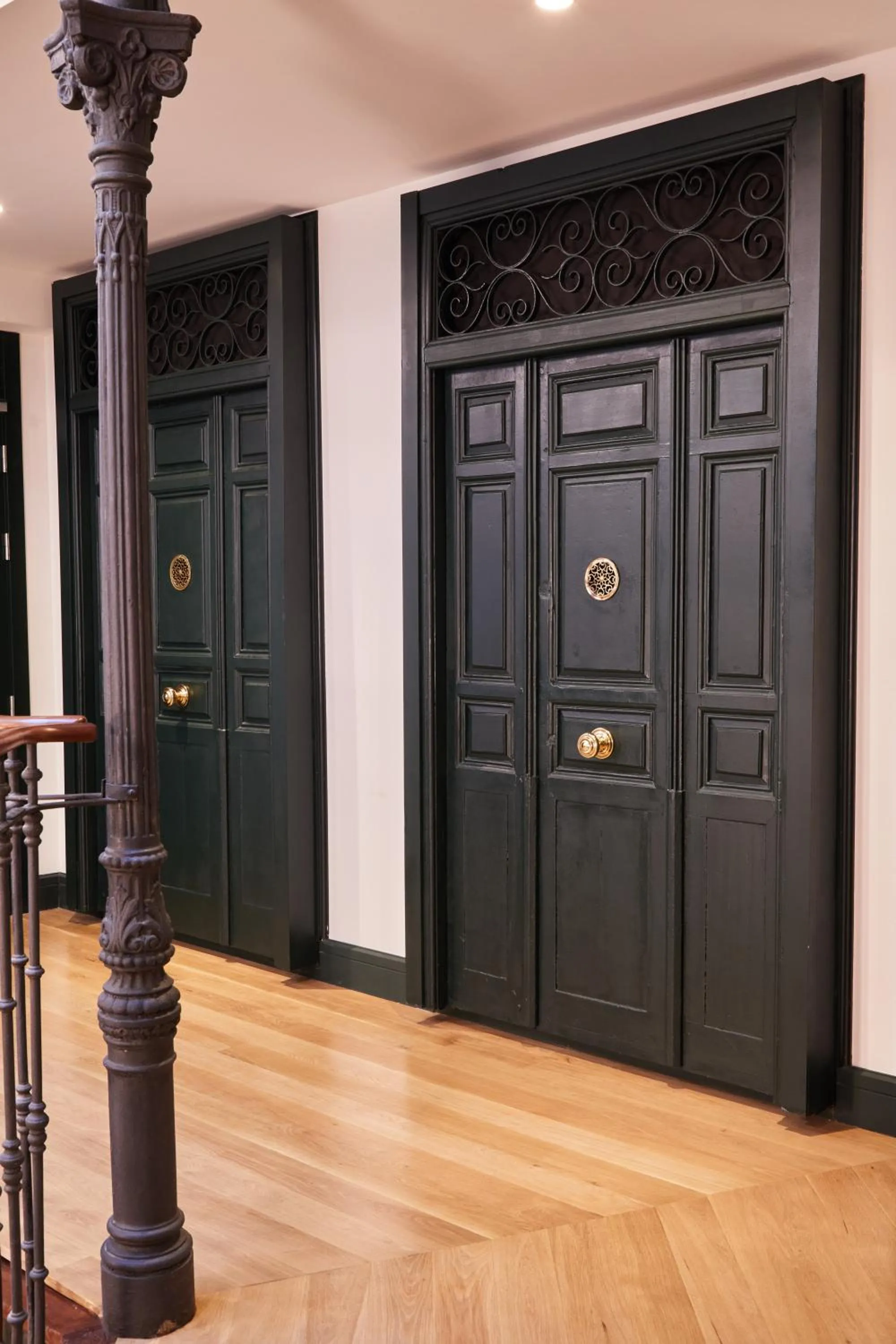 Property building in LATROUPE Prado