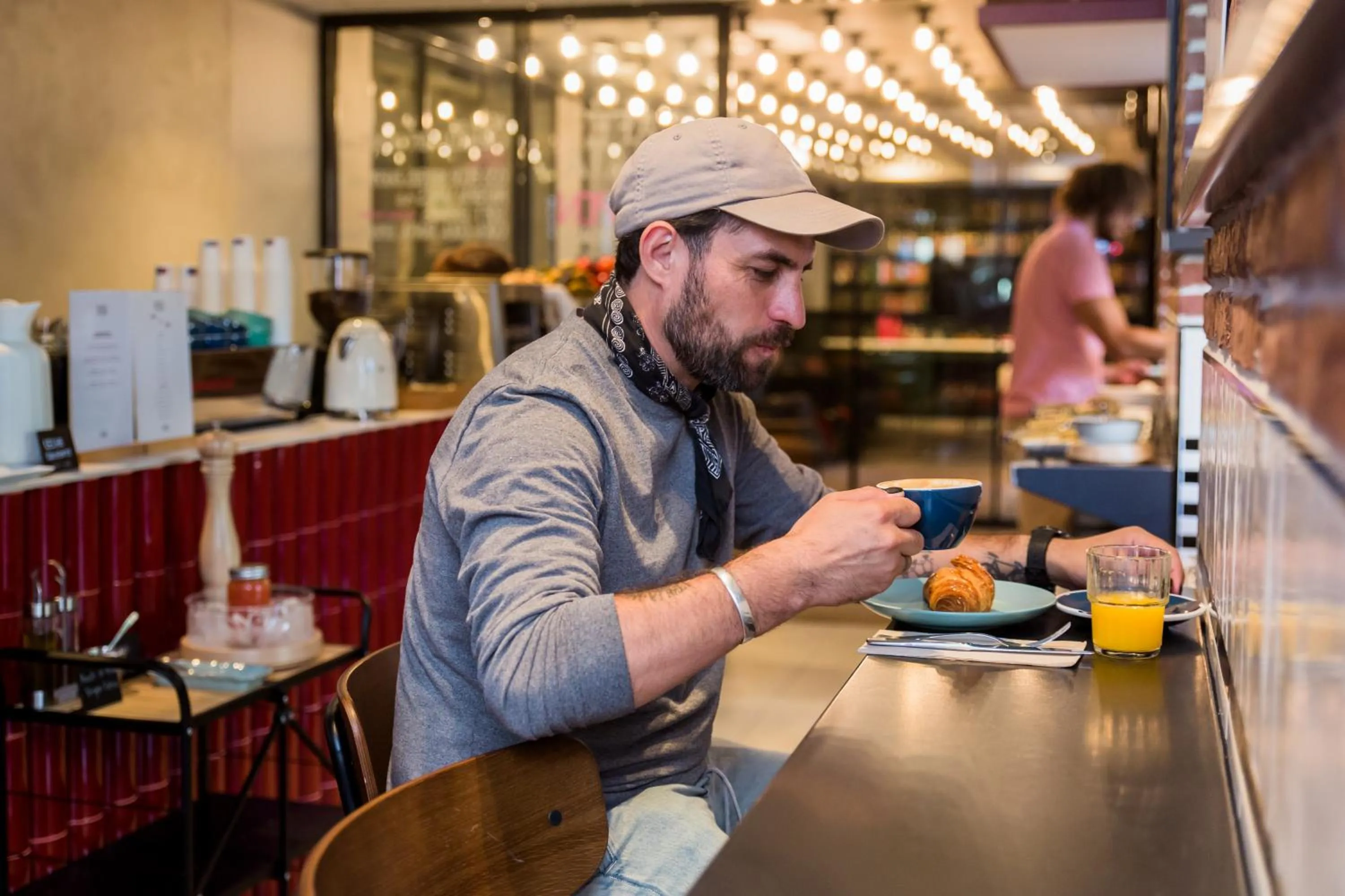 Restaurant/places to eat in LATROUPE Prado