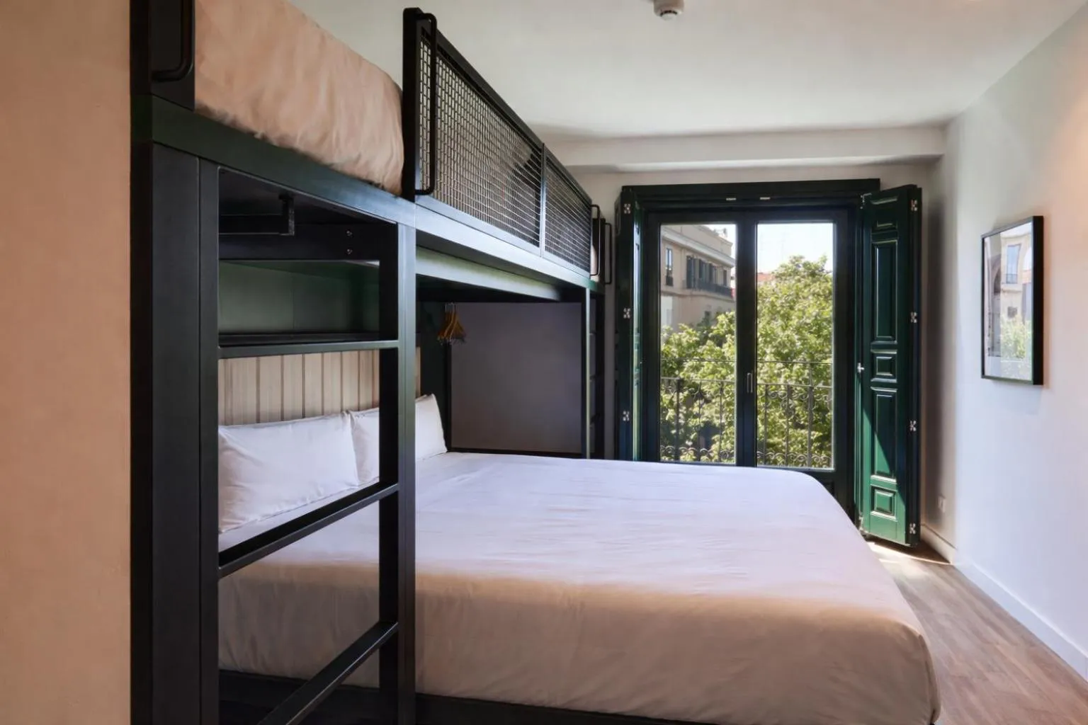 Bed in LATROUPE Prado