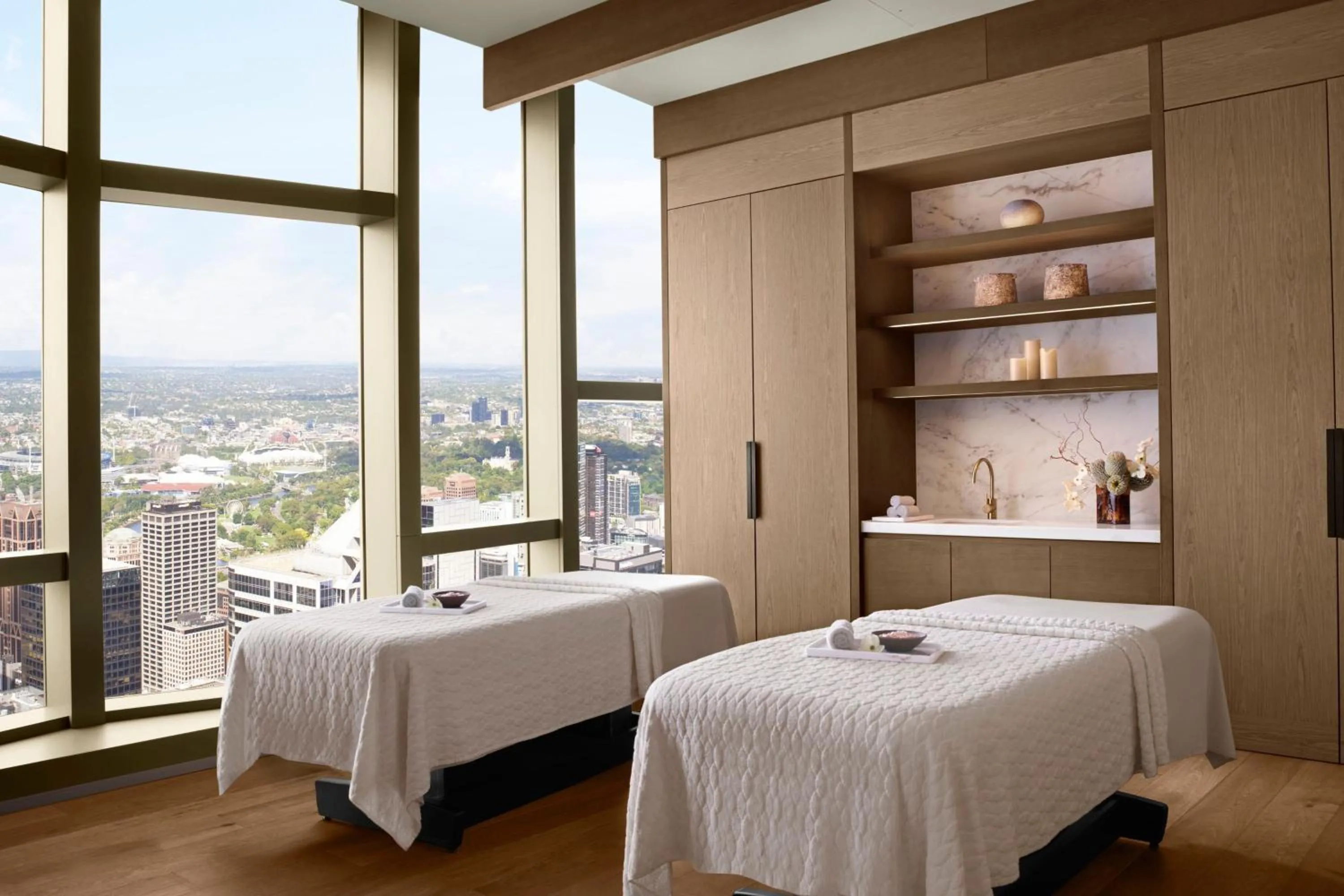 Spa and wellness centre/facilities, Bed in The Ritz-Carlton, Melbourne
