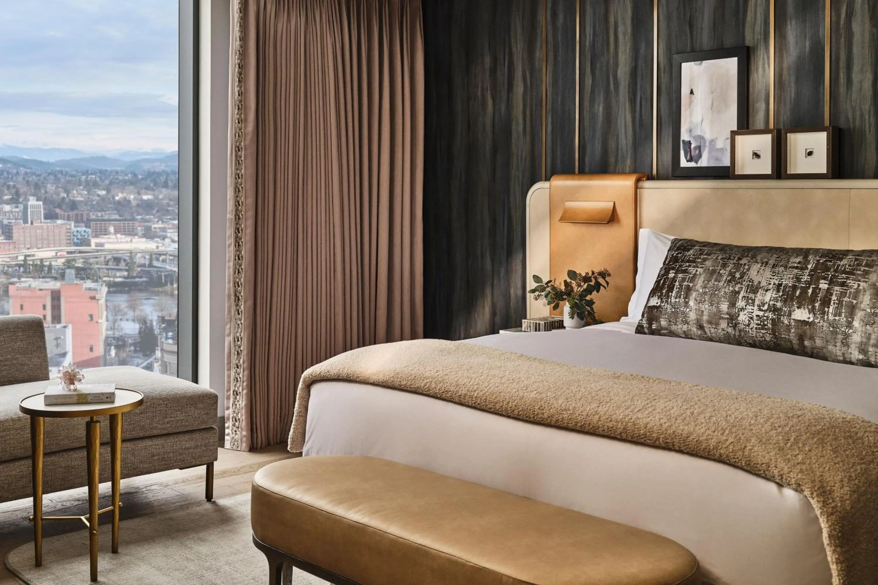 Bedroom, Bed in The Ritz-Carlton, Portland