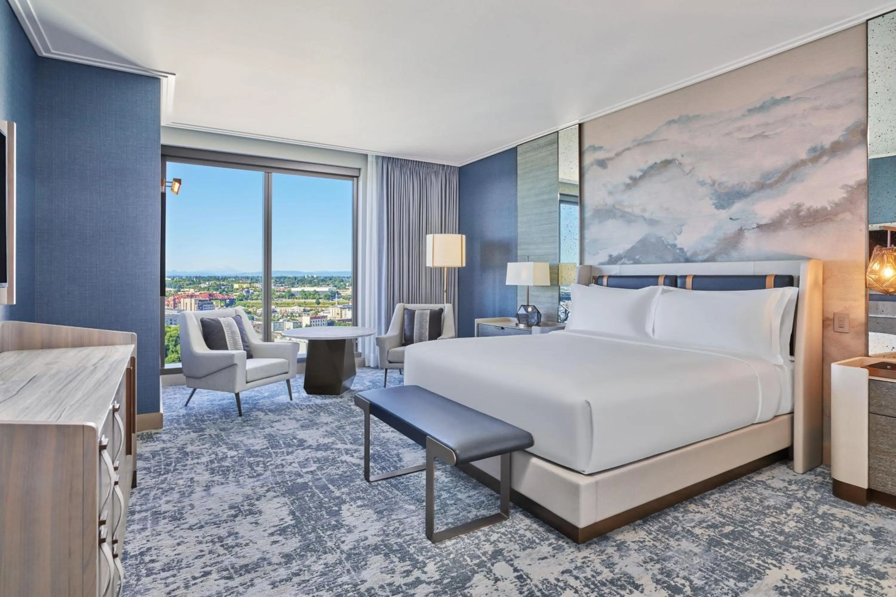 Photo of the whole room, Bed in The Ritz-Carlton, Portland