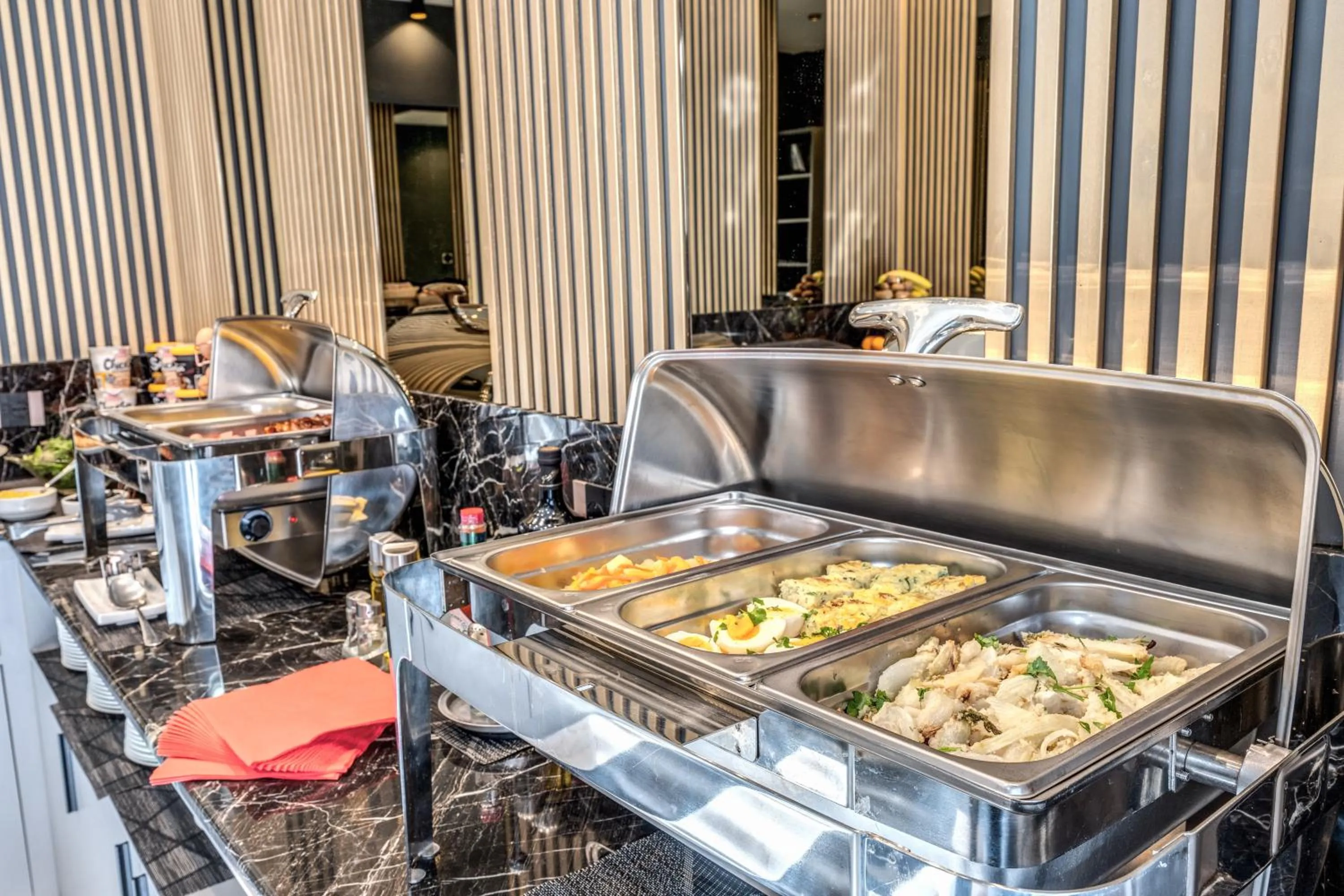 Food in CC Palace Hotel