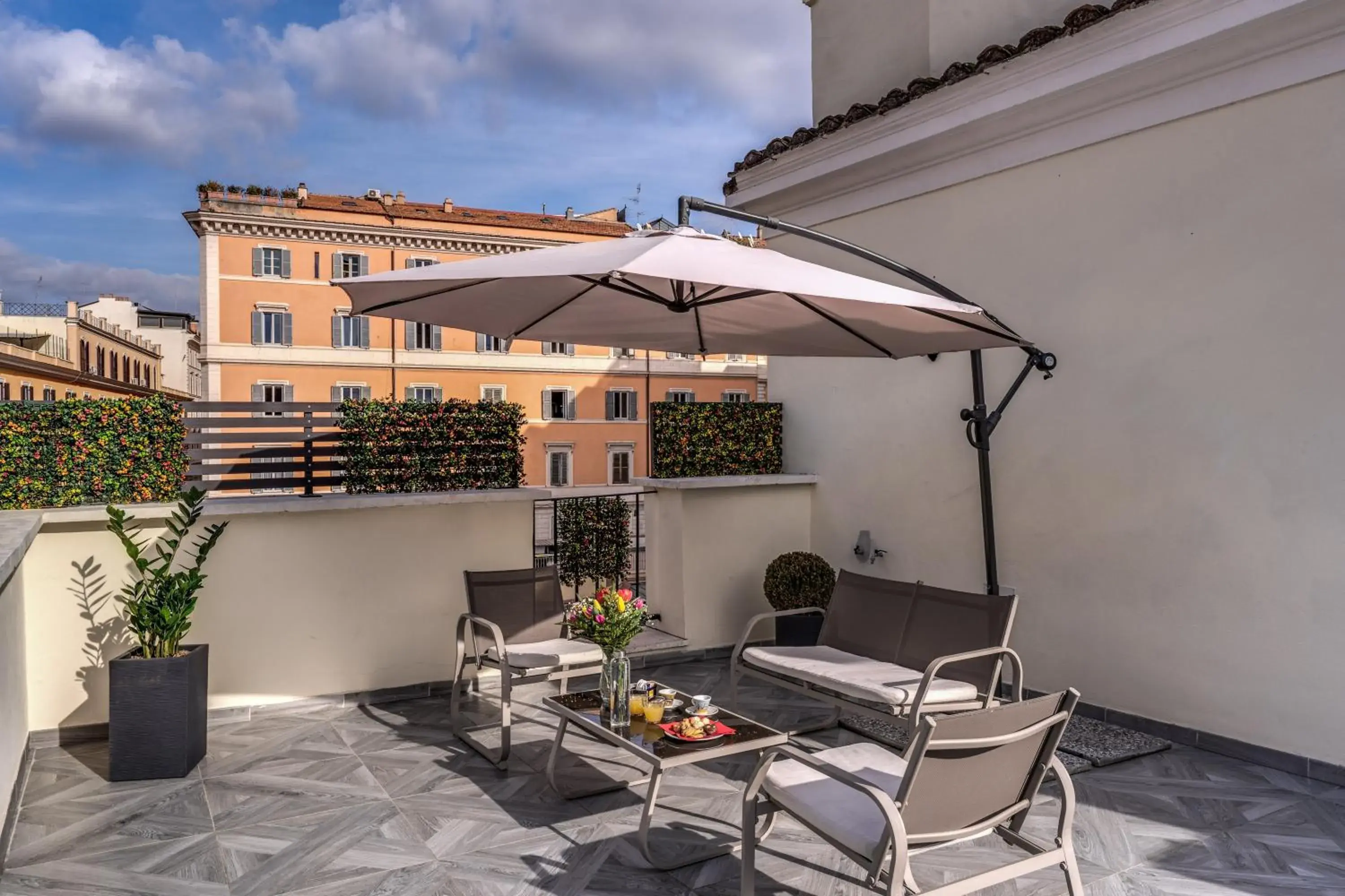 Double or Twin Room with Terrace in CC Palace Hotel Double or Twin Room with Terrace in CC Palace Hotel