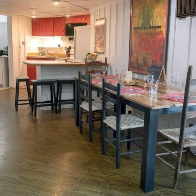 2 Bedroom Apartment overlooks WCU and Cullowhee NC - Smoke and Pet free