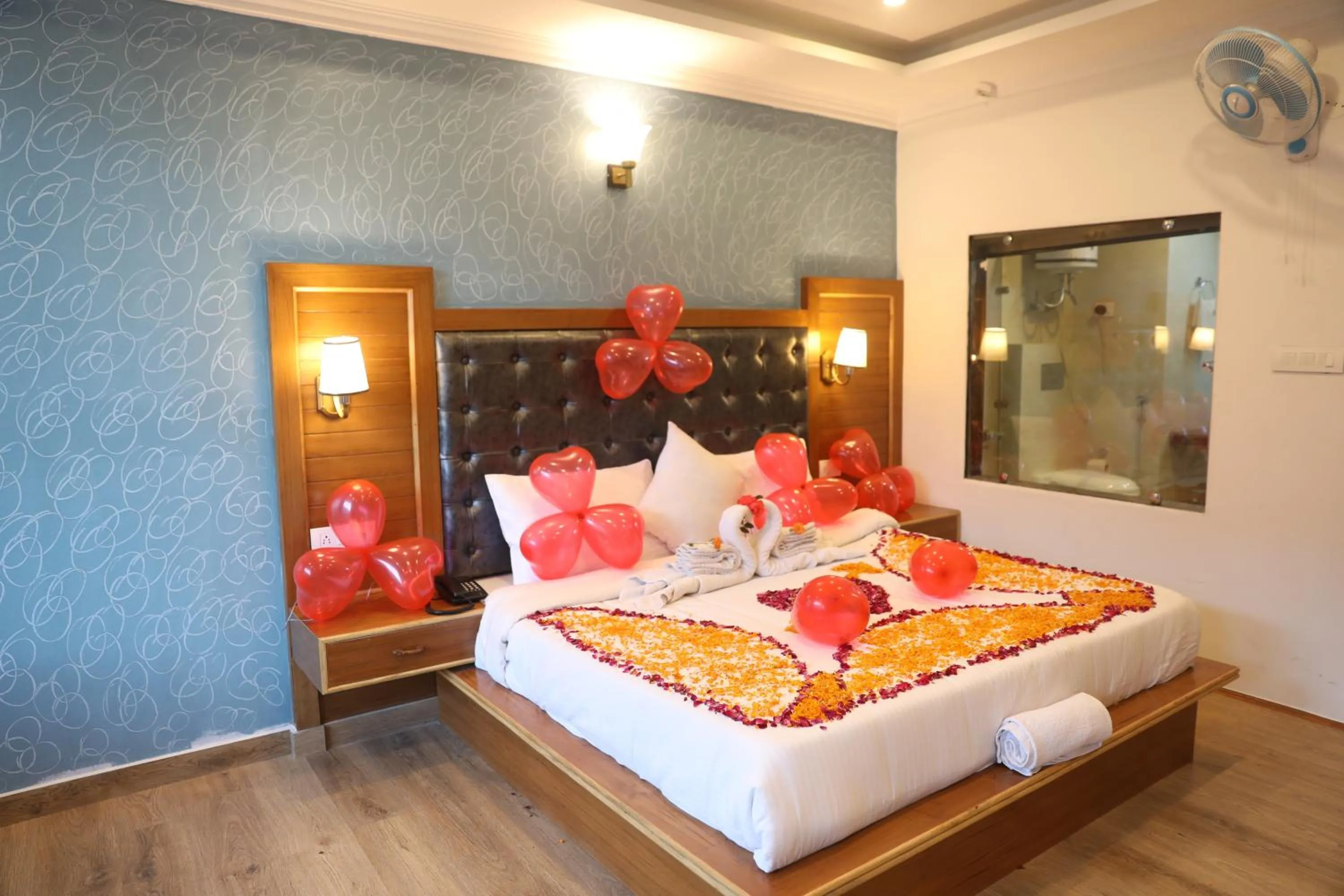 Bed in Hotel NSB Manali