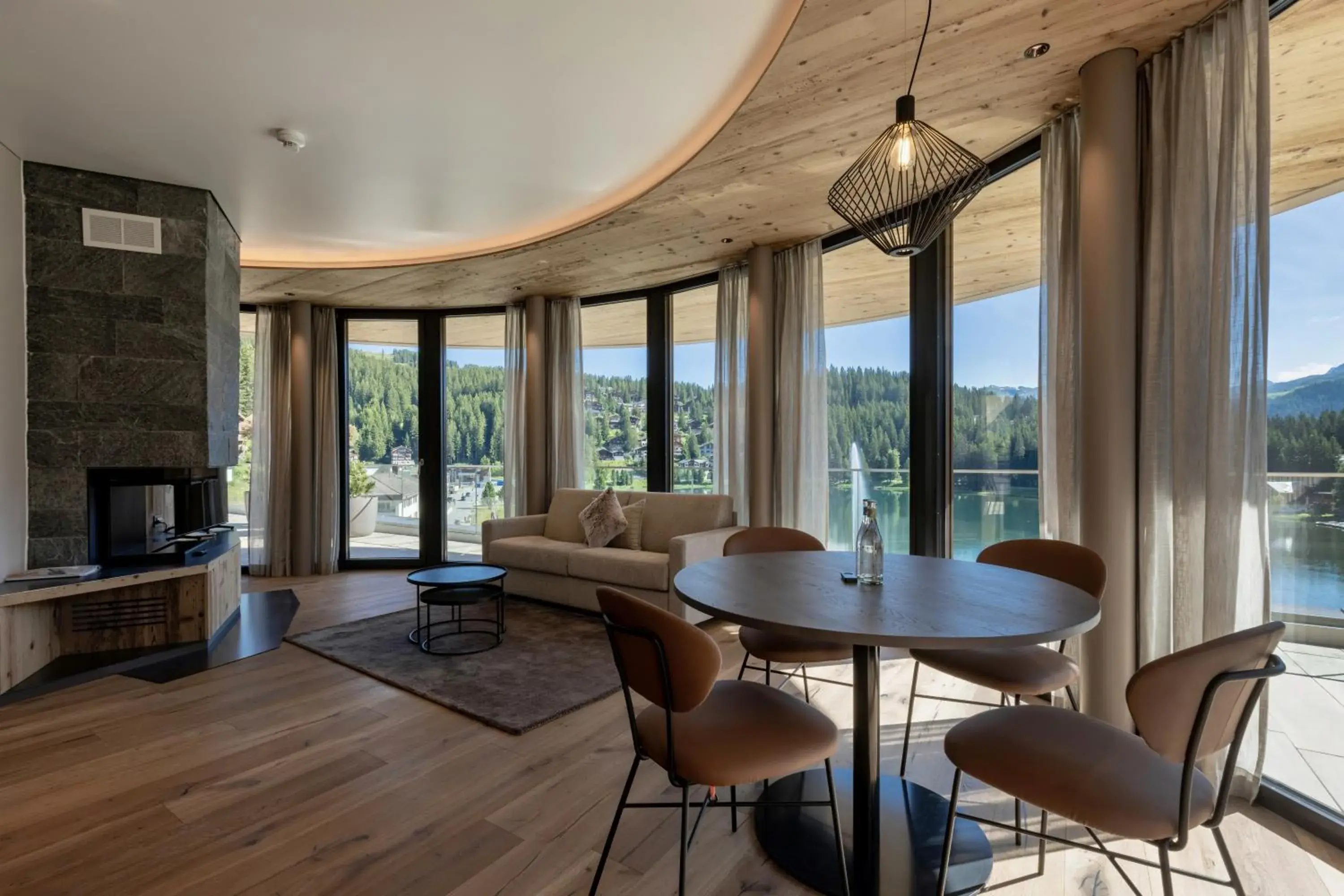 Penthouse 2-Bedroom Suite in Postresidenz am See Penthouse 2-Bedroom Suite in Postresidenz am See