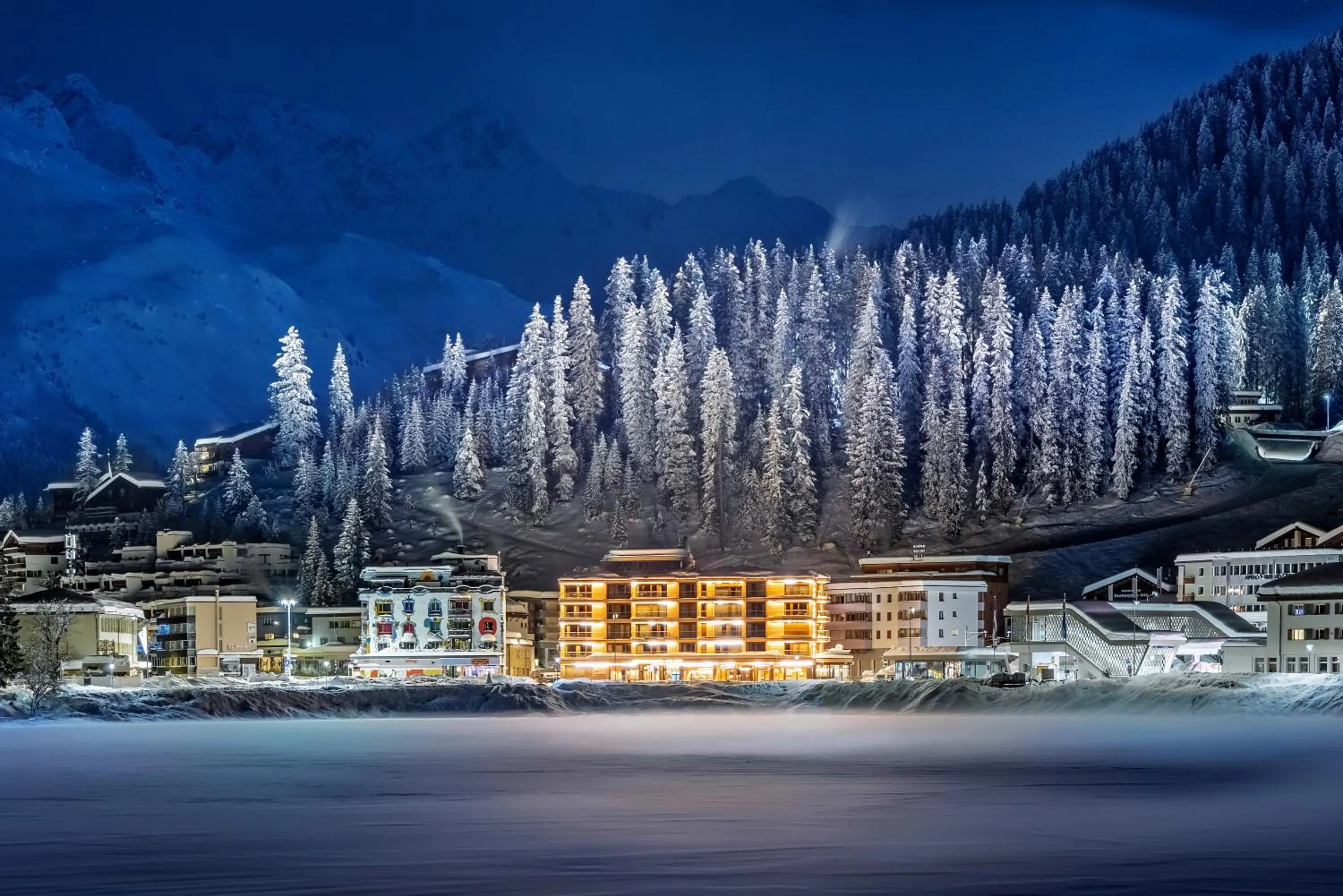 Property building in Postresidenz am See