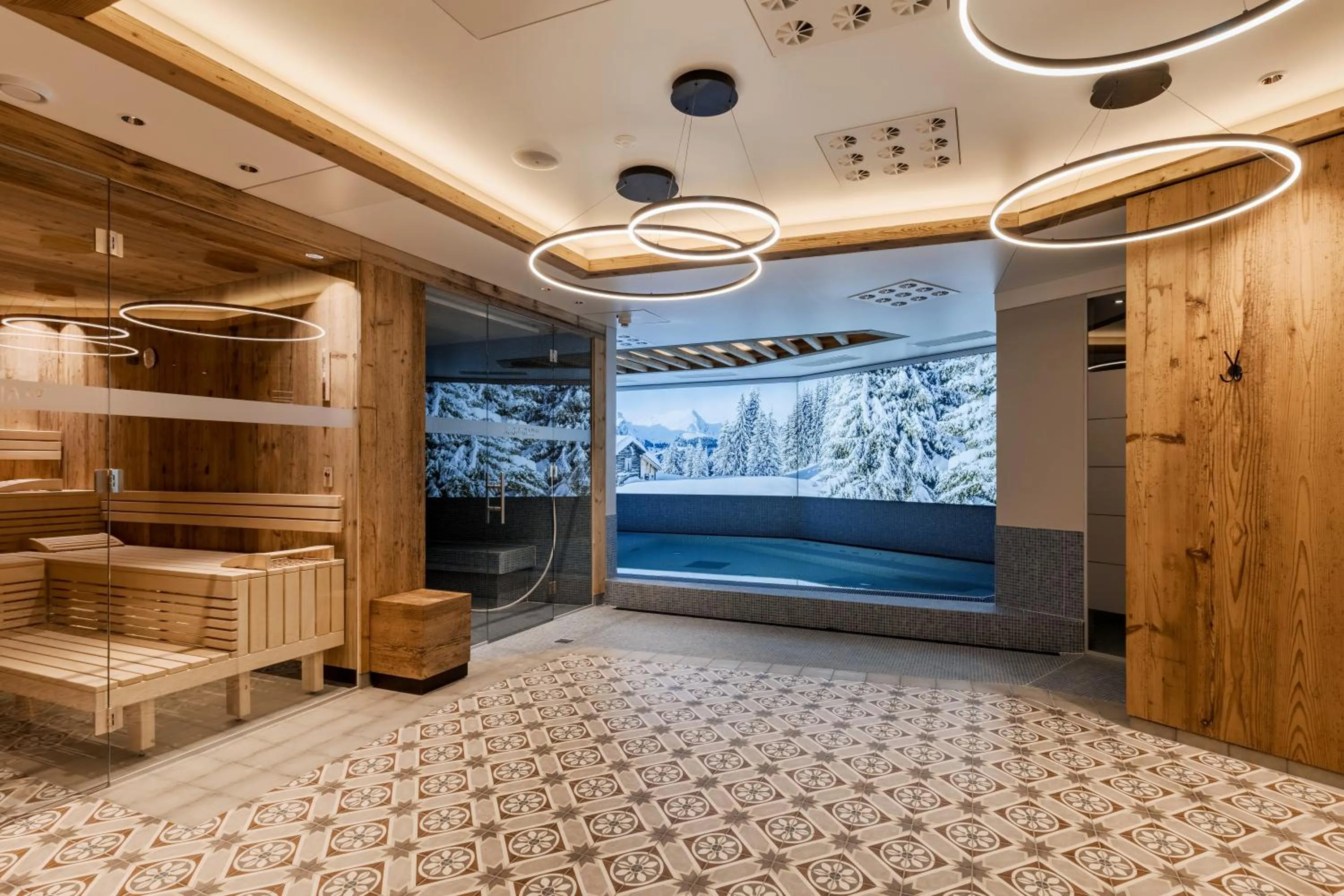 Hot Tub in Postresidenz am See