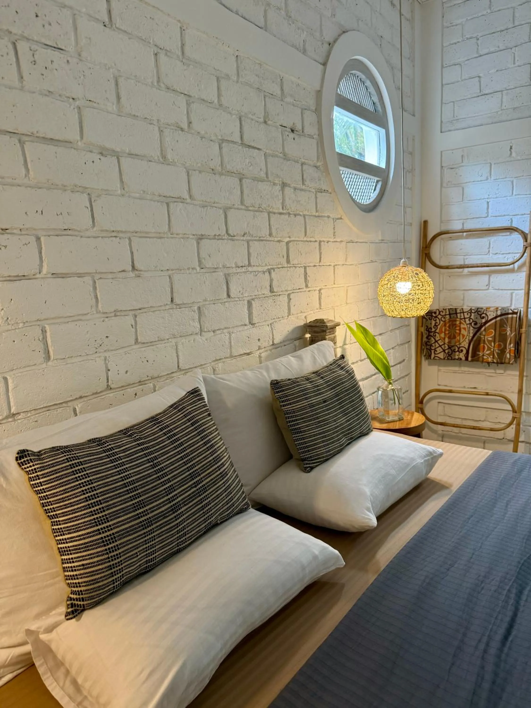 Bed in The Yard Hiriketiya