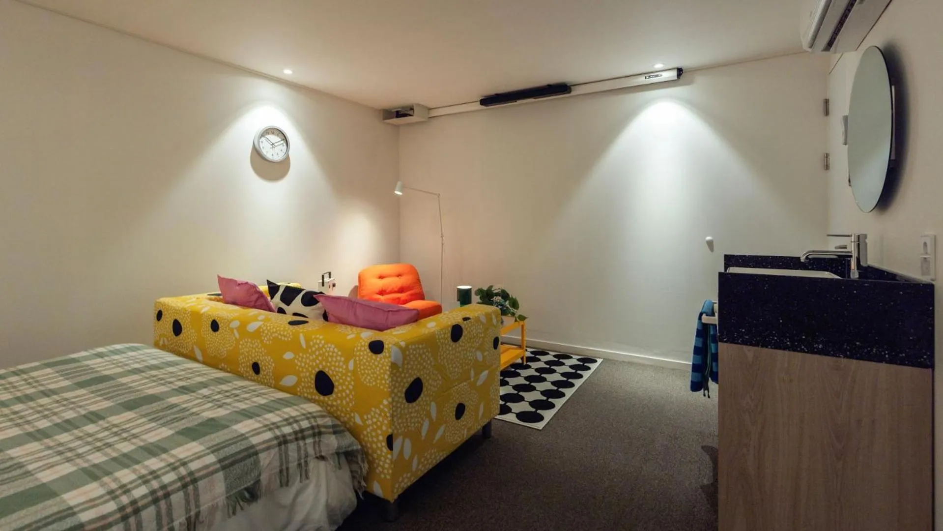 Photo of the whole room, Bed in Aank Hotel Incheon Bupyeong