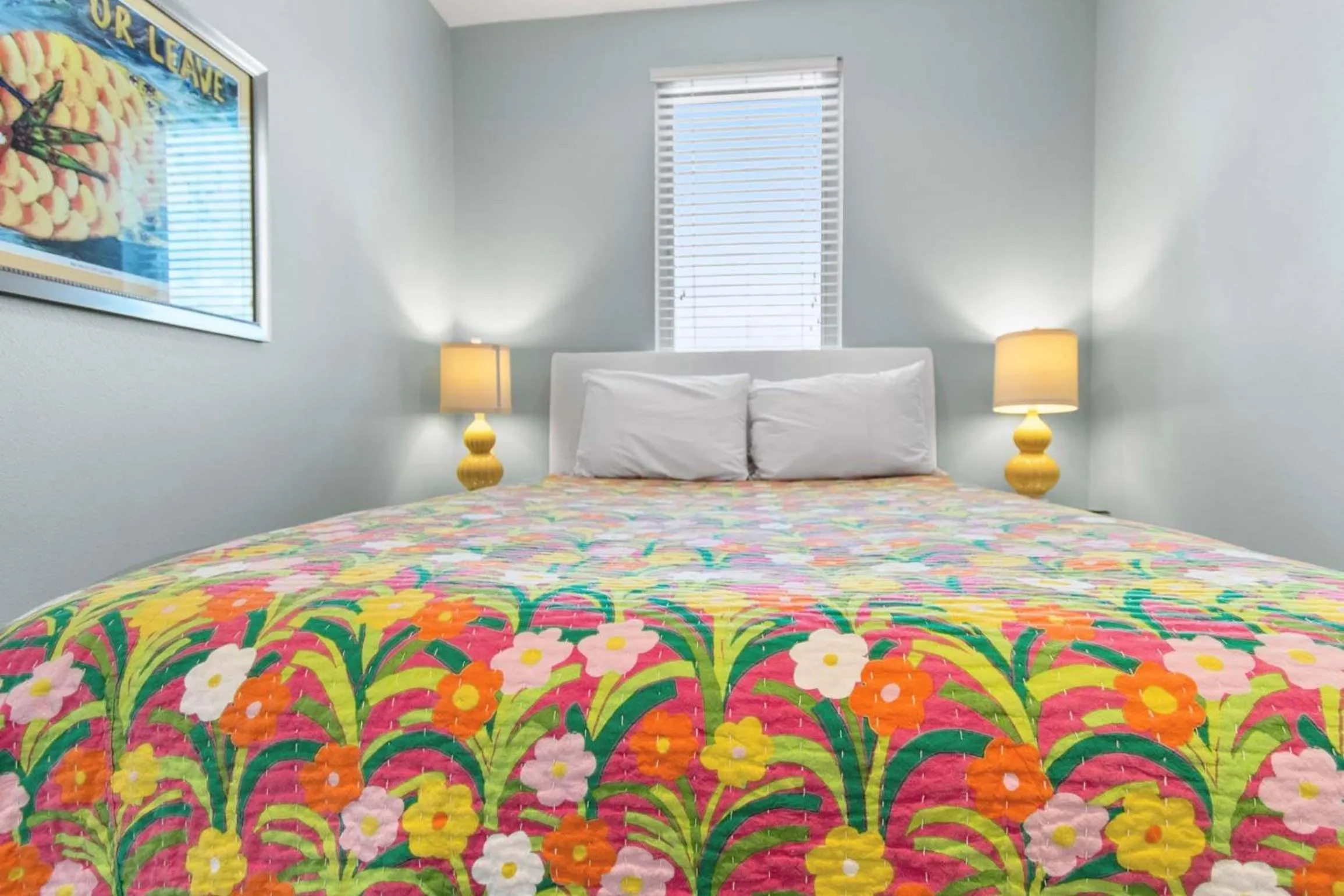 Bed in Hannah's Beach Paradise