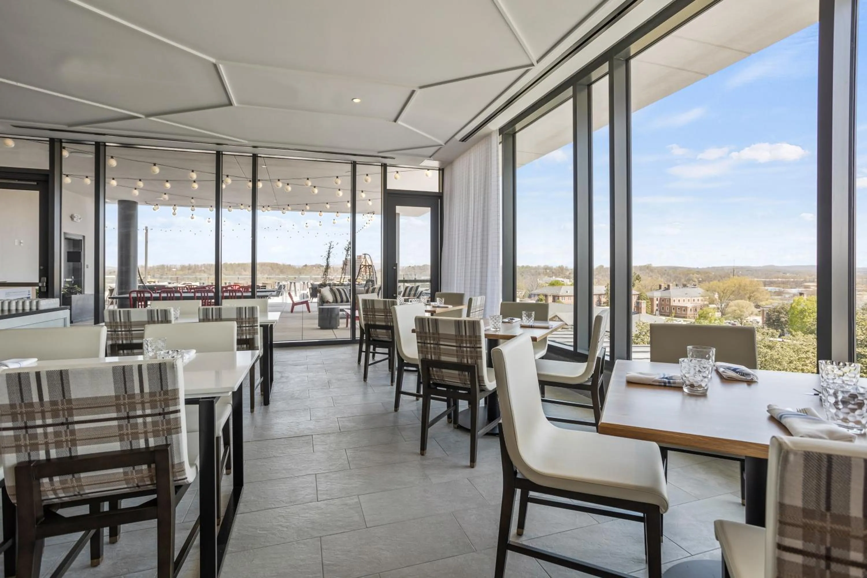 Restaurant/places to eat in The Highlander at Radford, Tapestry Collection by Hilton