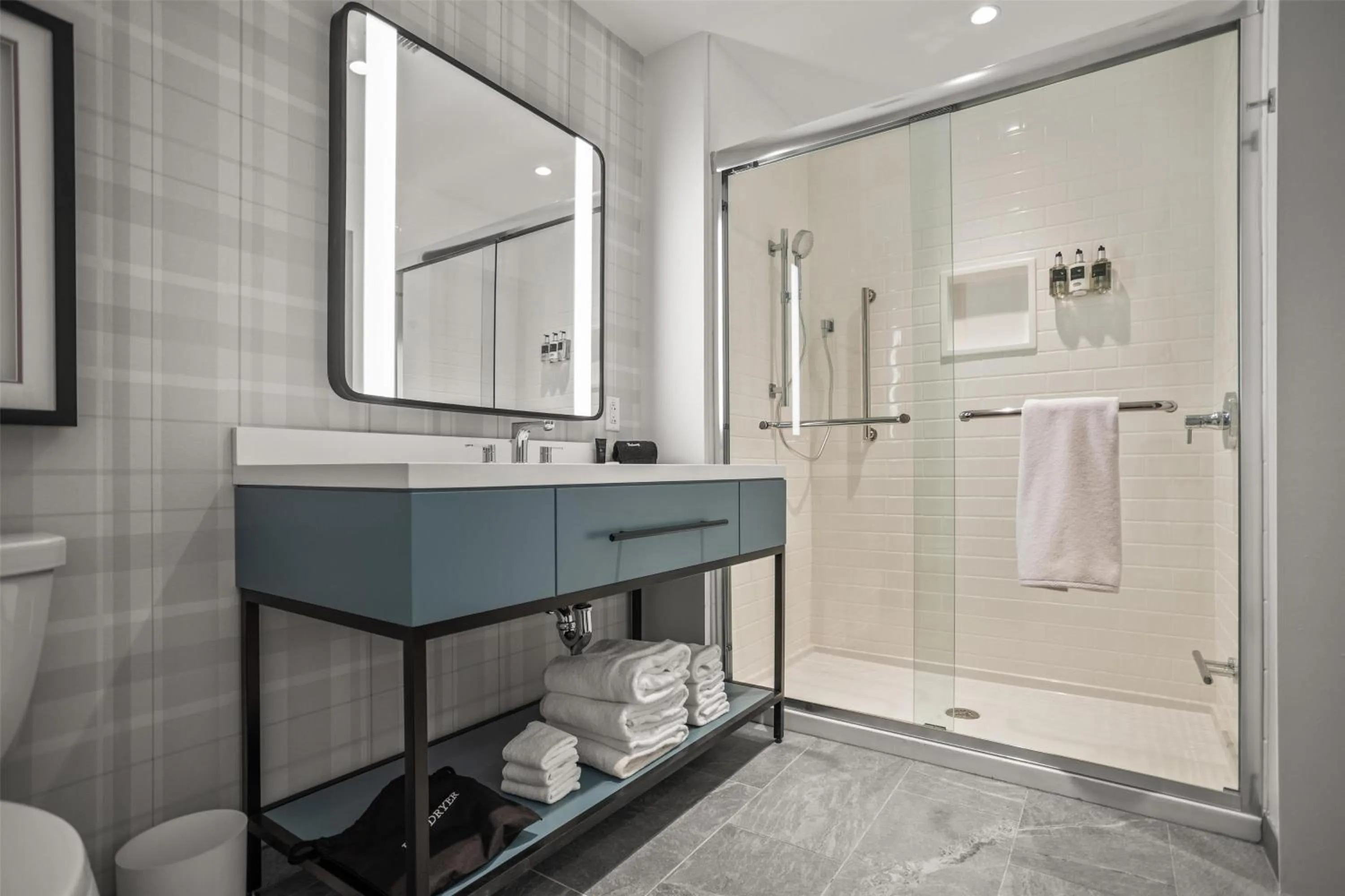 Bathroom in The Highlander at Radford, Tapestry Collection by Hilton