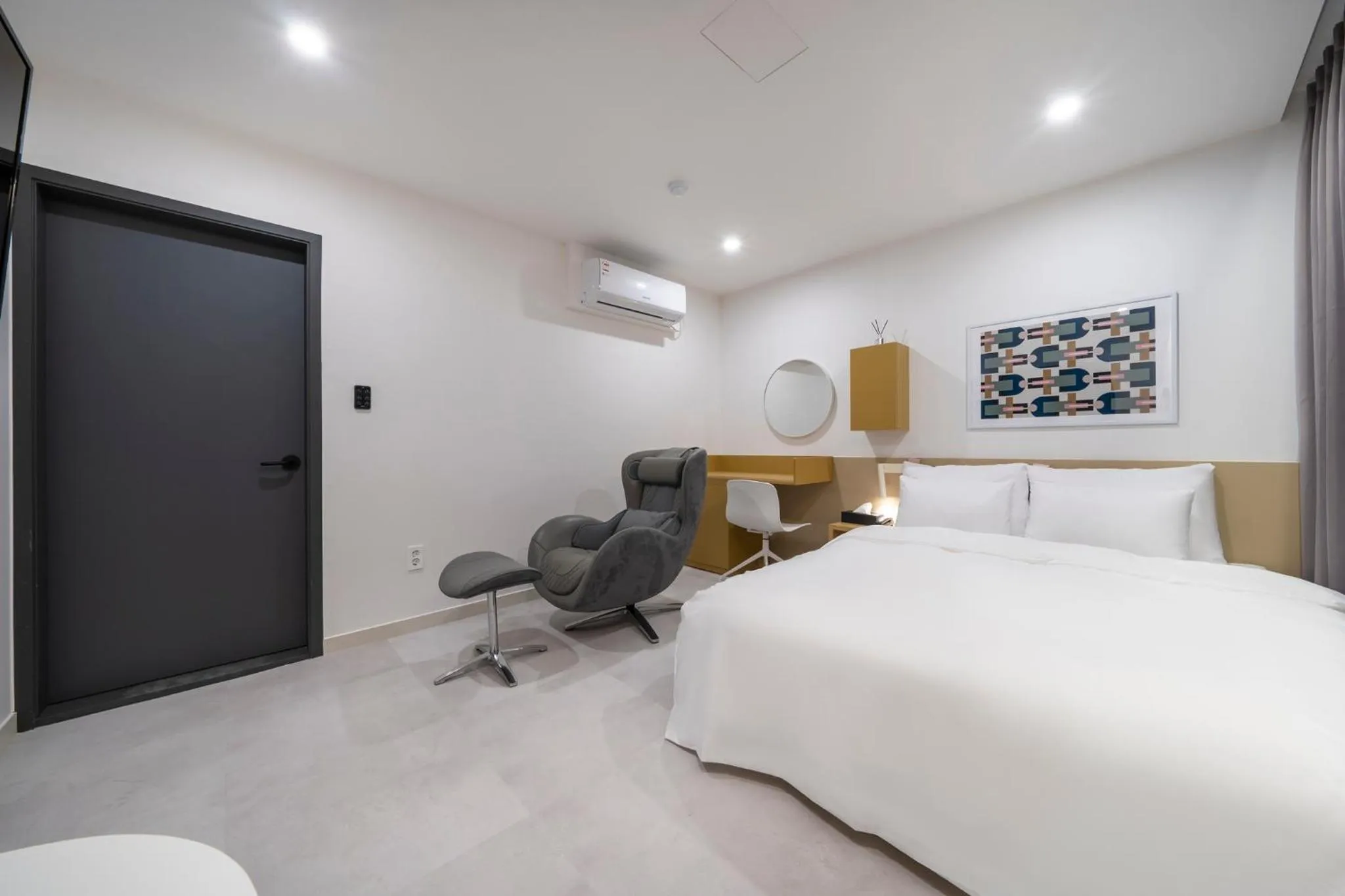 Bed in Nomad Aank Hotel Gumi