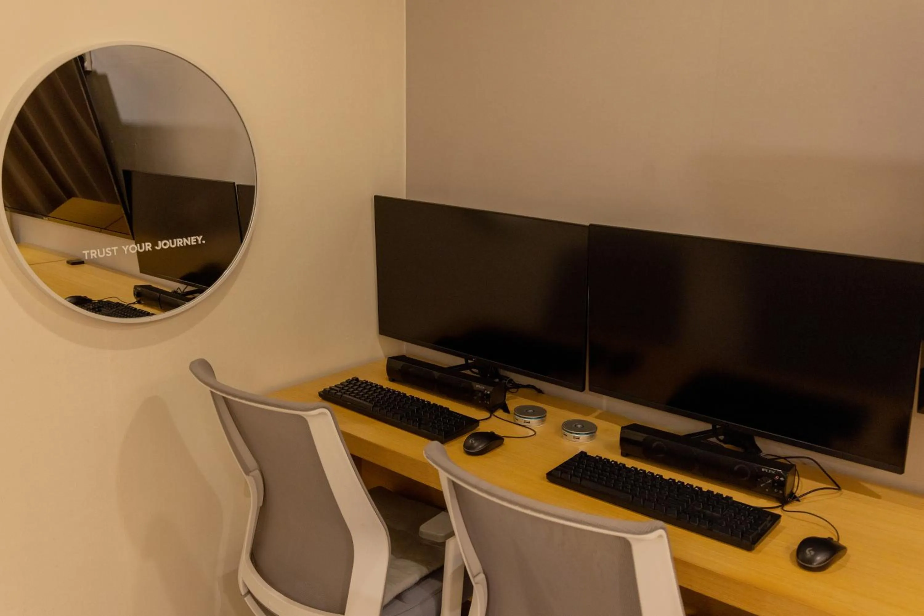 Nomad Aank Hotel Gumi