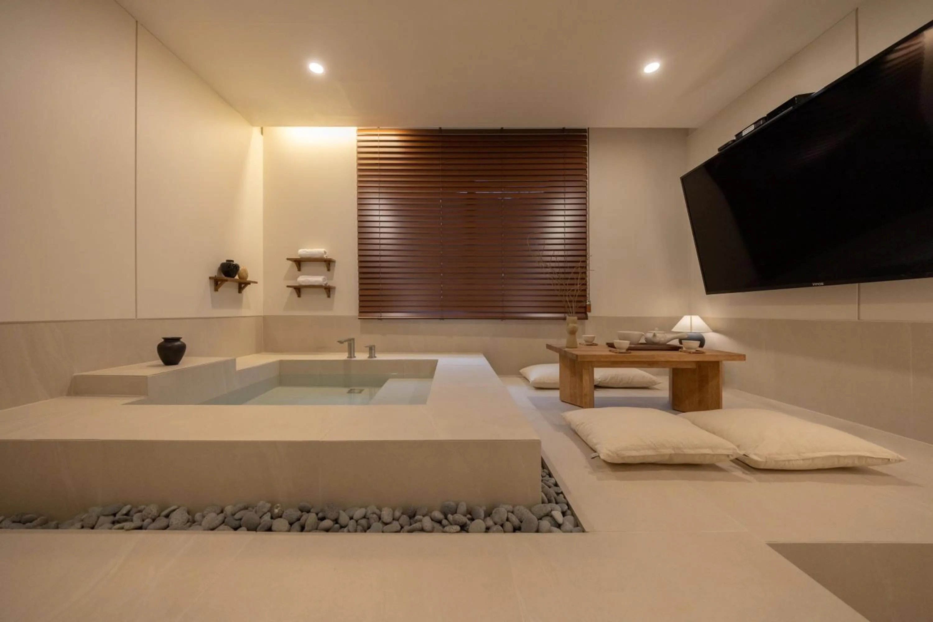 Bed in Nomad Aank Hotel Gumi