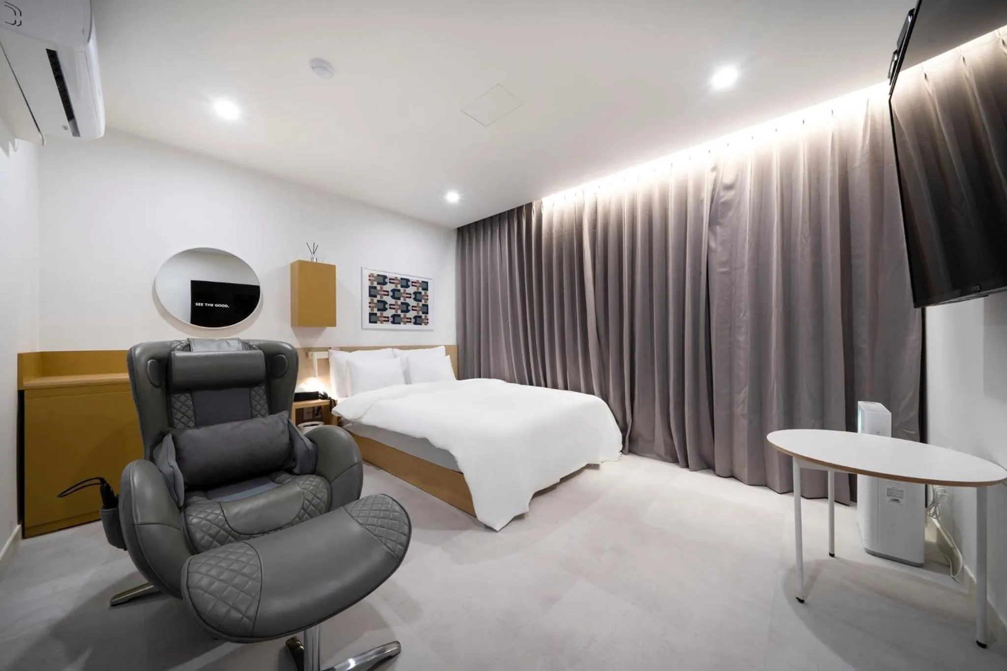 Bed in Nomad Aank Hotel Gumi