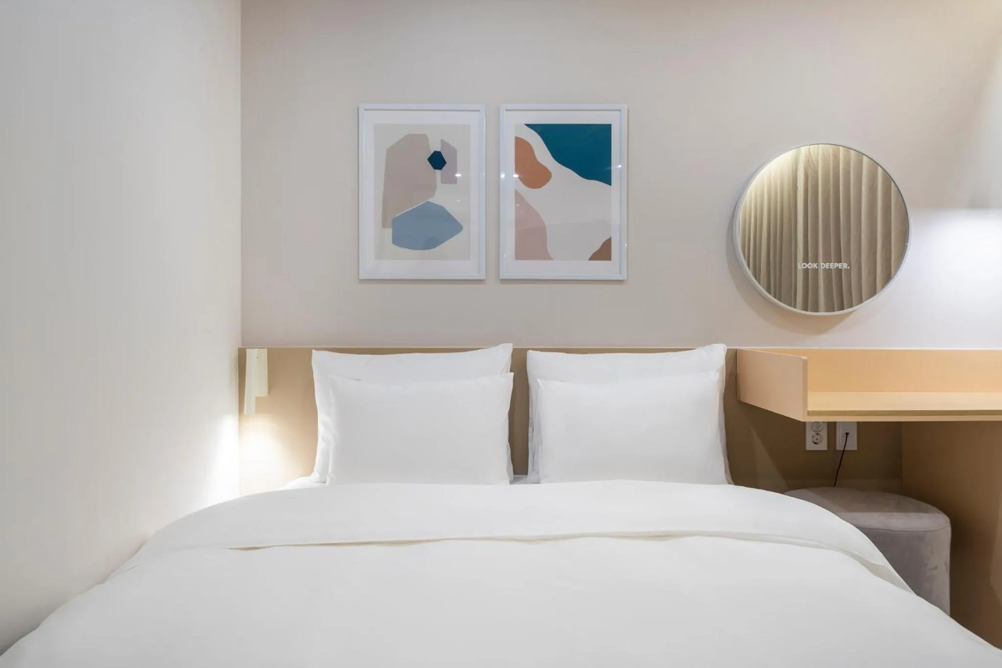 Bed in Nomad Aank Hotel Gumi