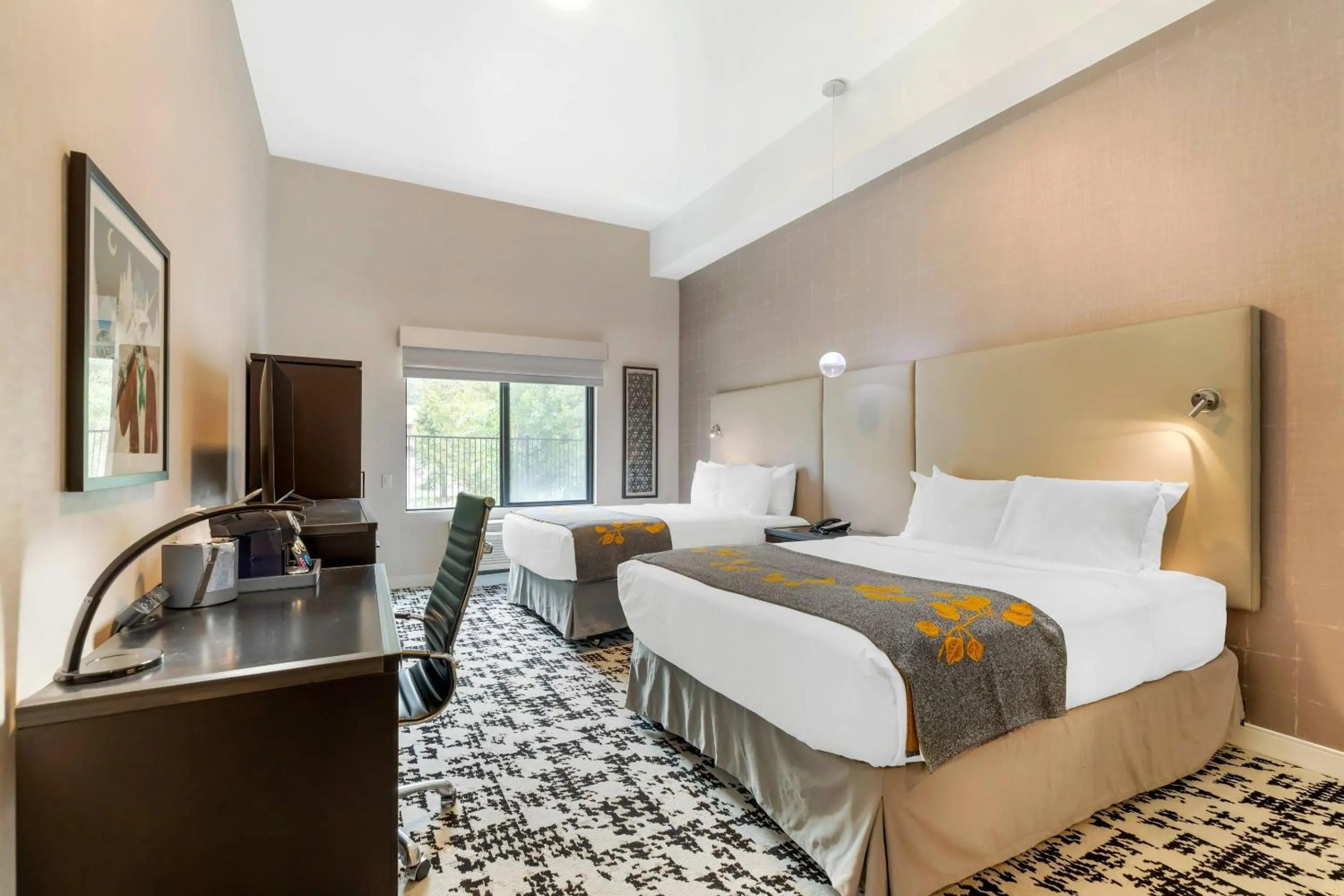 Bedroom, Bed in Cambria Hotel Copper Mountain