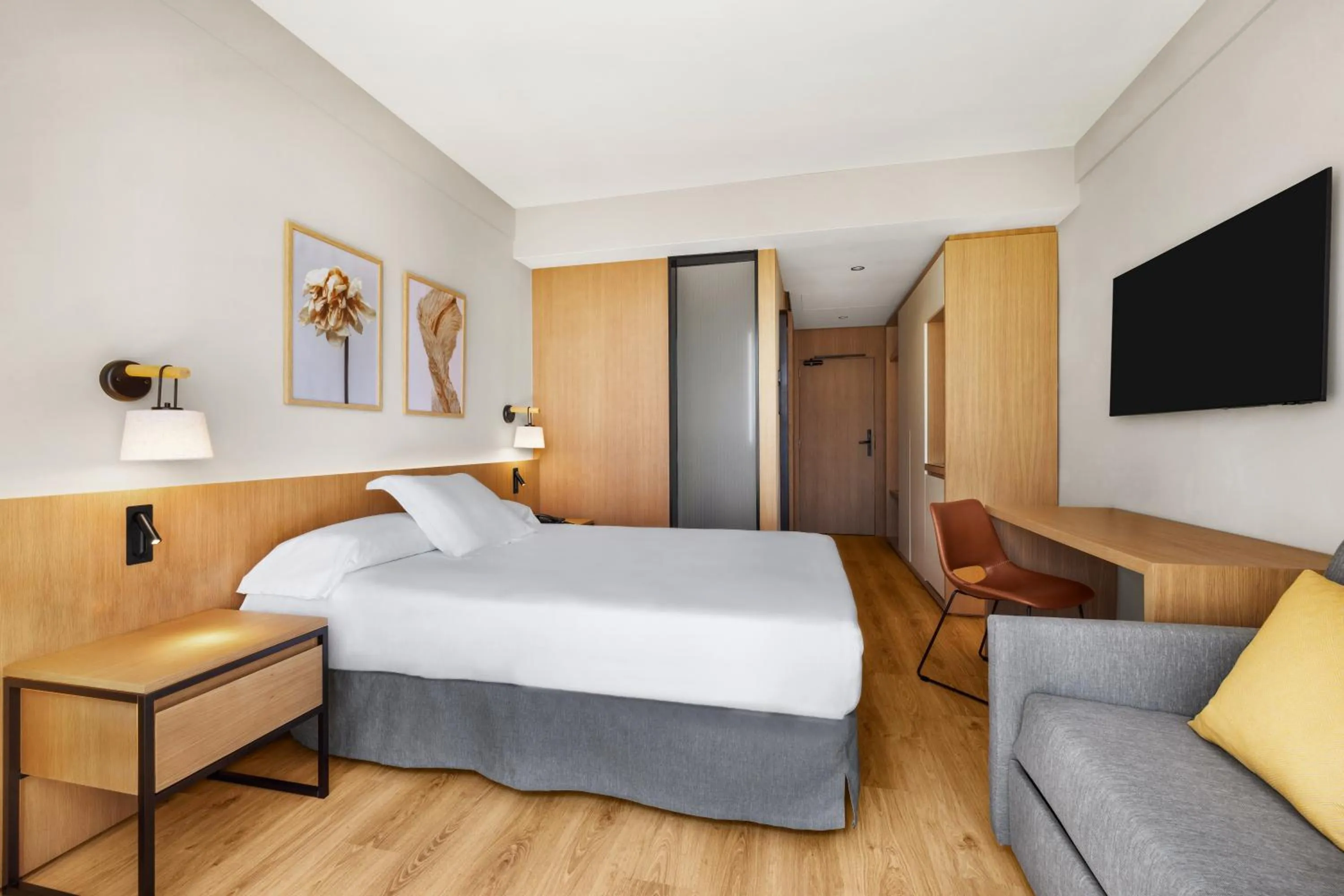 Bedroom, Bed in Protur Sa Coma Playa Hotel & Spa