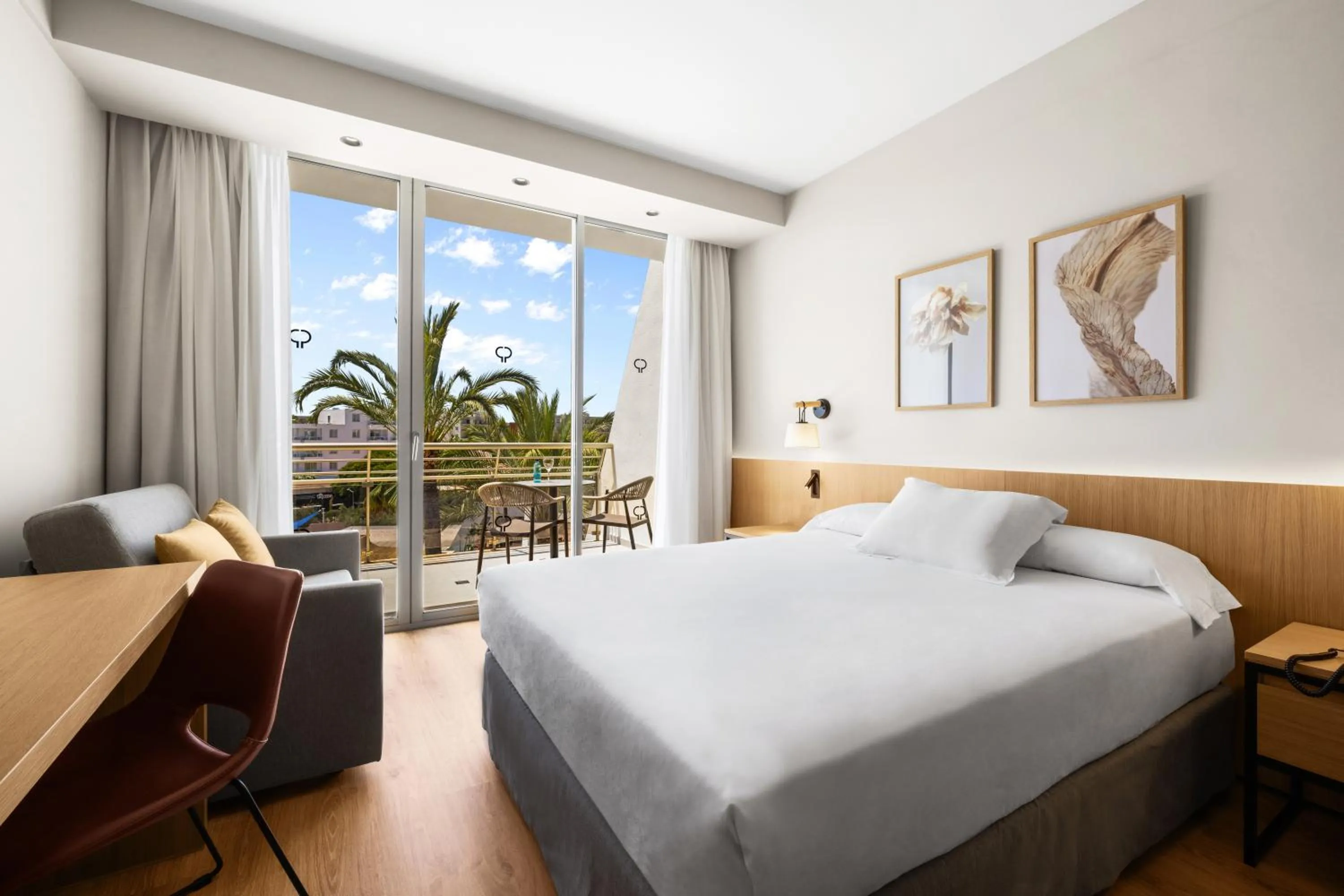 Bedroom, Bed in Protur Sa Coma Playa Hotel & Spa