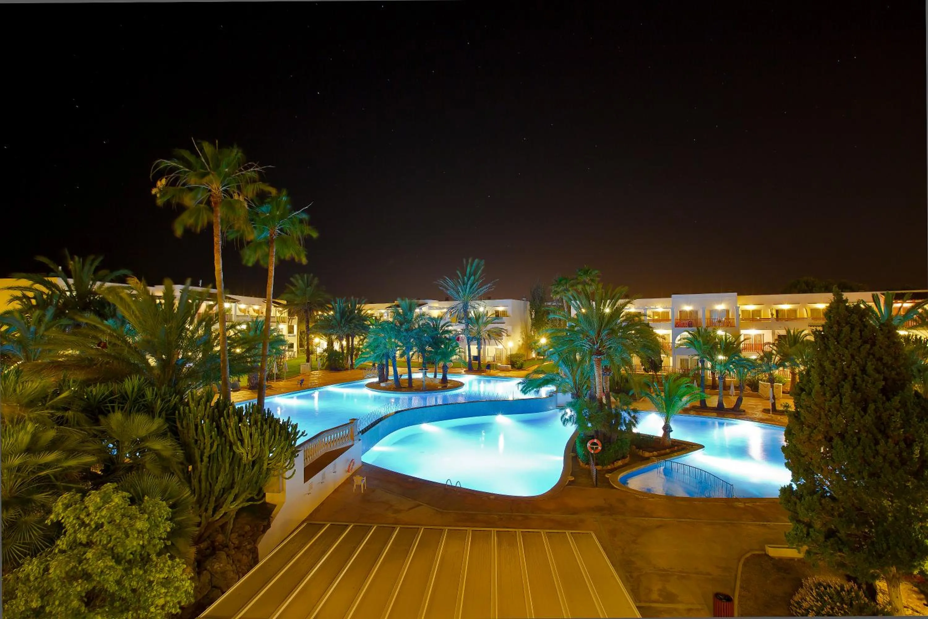 Night in Hotel Calimera Fido Gardens