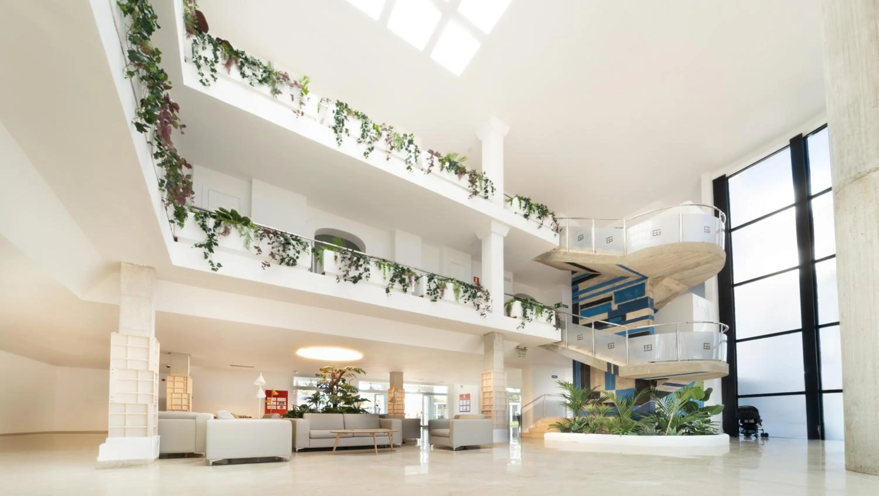 Lobby or reception in Hotel Calimera Fido Gardens