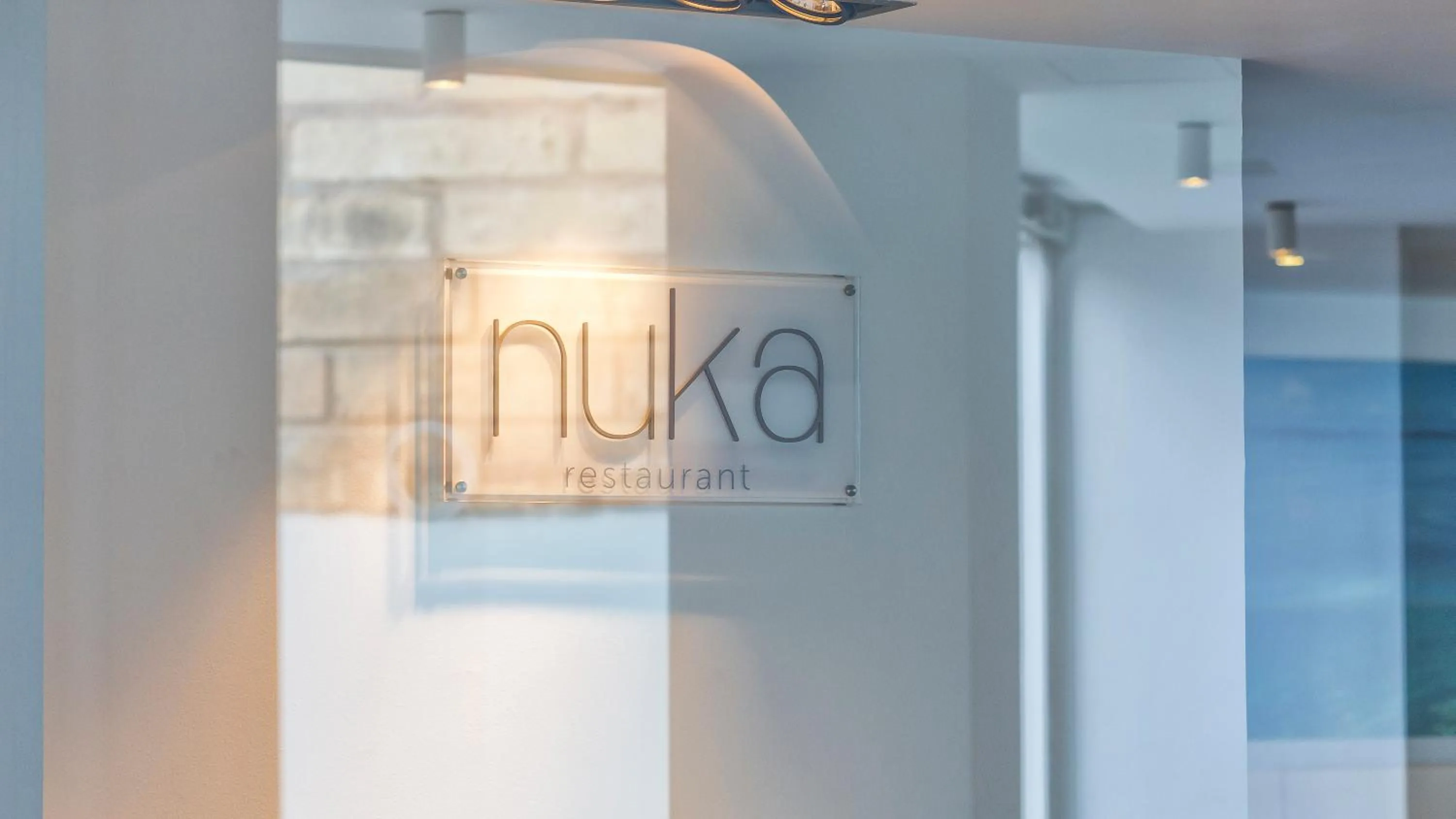 Restaurant/places to eat in FERGUS Style Cala Blanca Suites