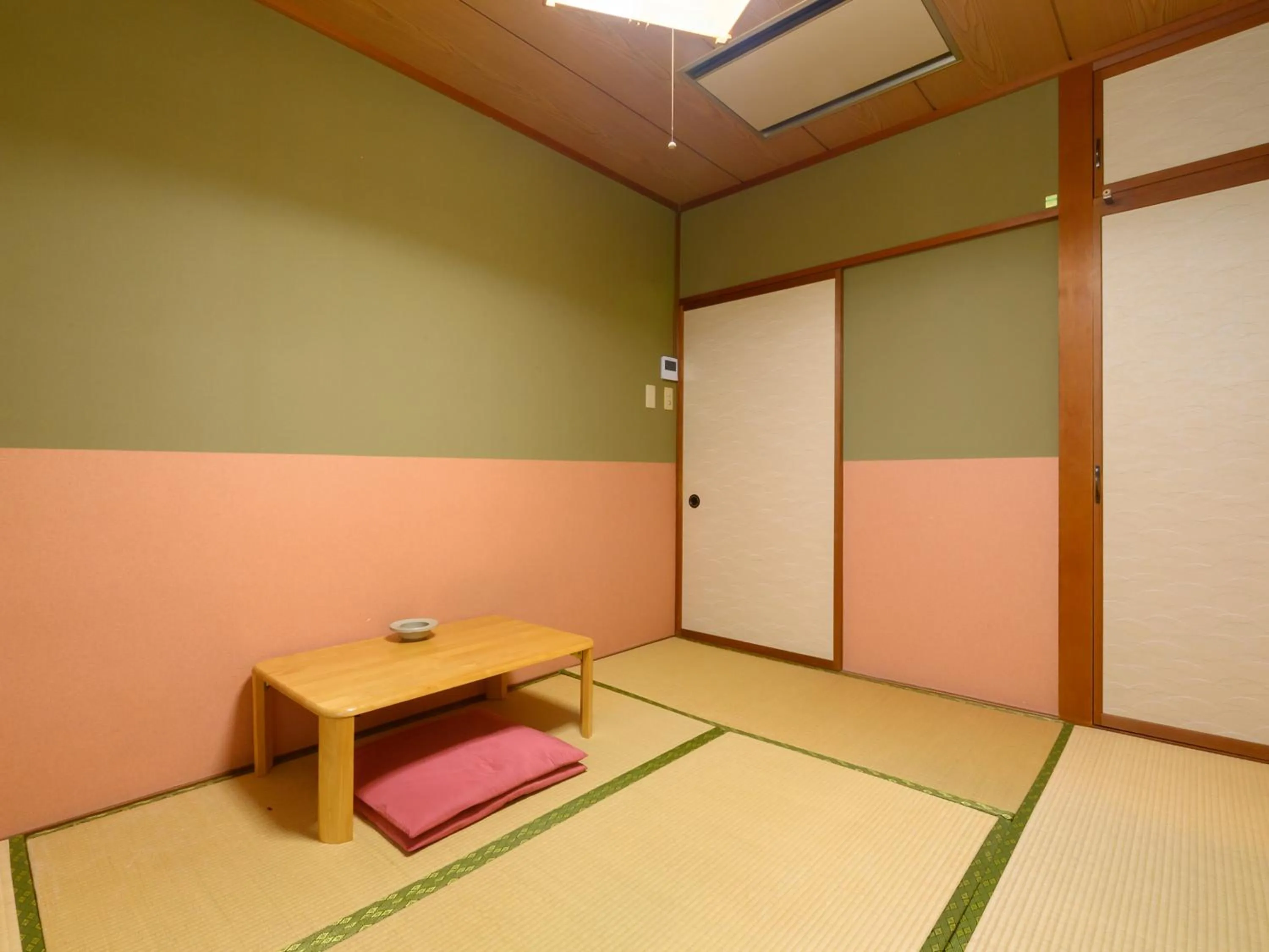 Photo of the whole room in Business Ryokan Hotel Yukimiso