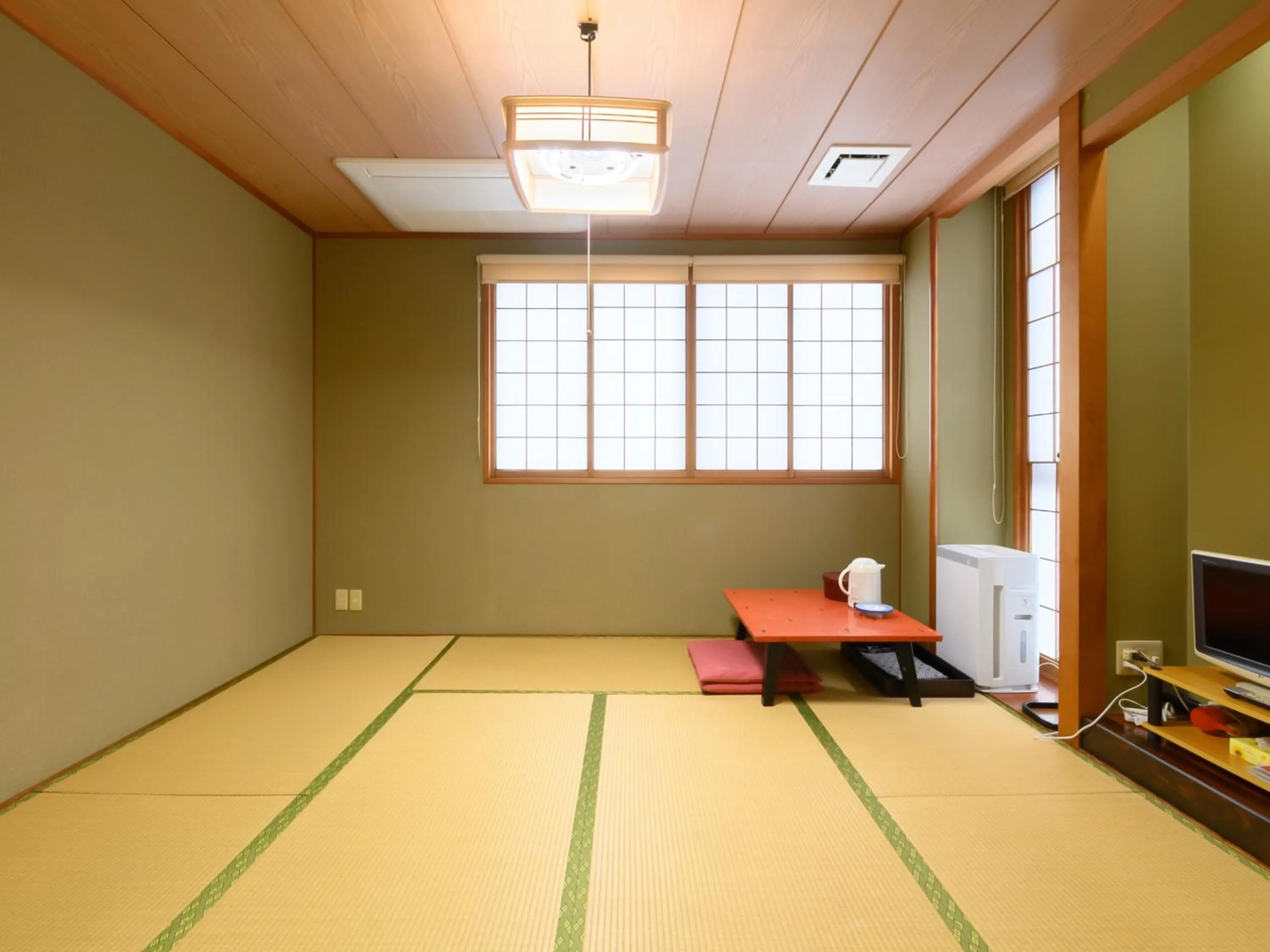Photo of the whole room in Business Ryokan Hotel Yukimiso