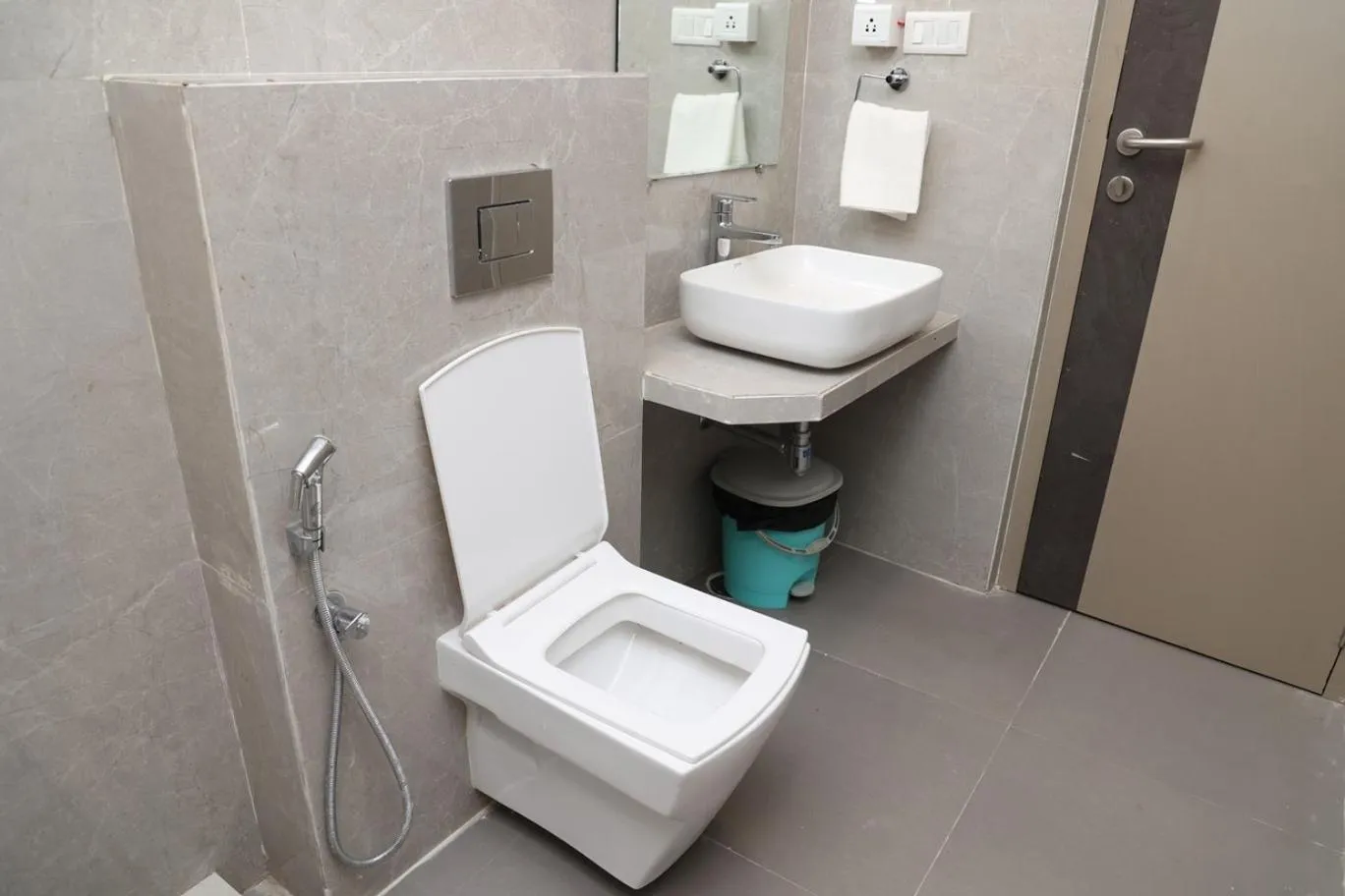 Bathroom in Hotel Pinaka Inn