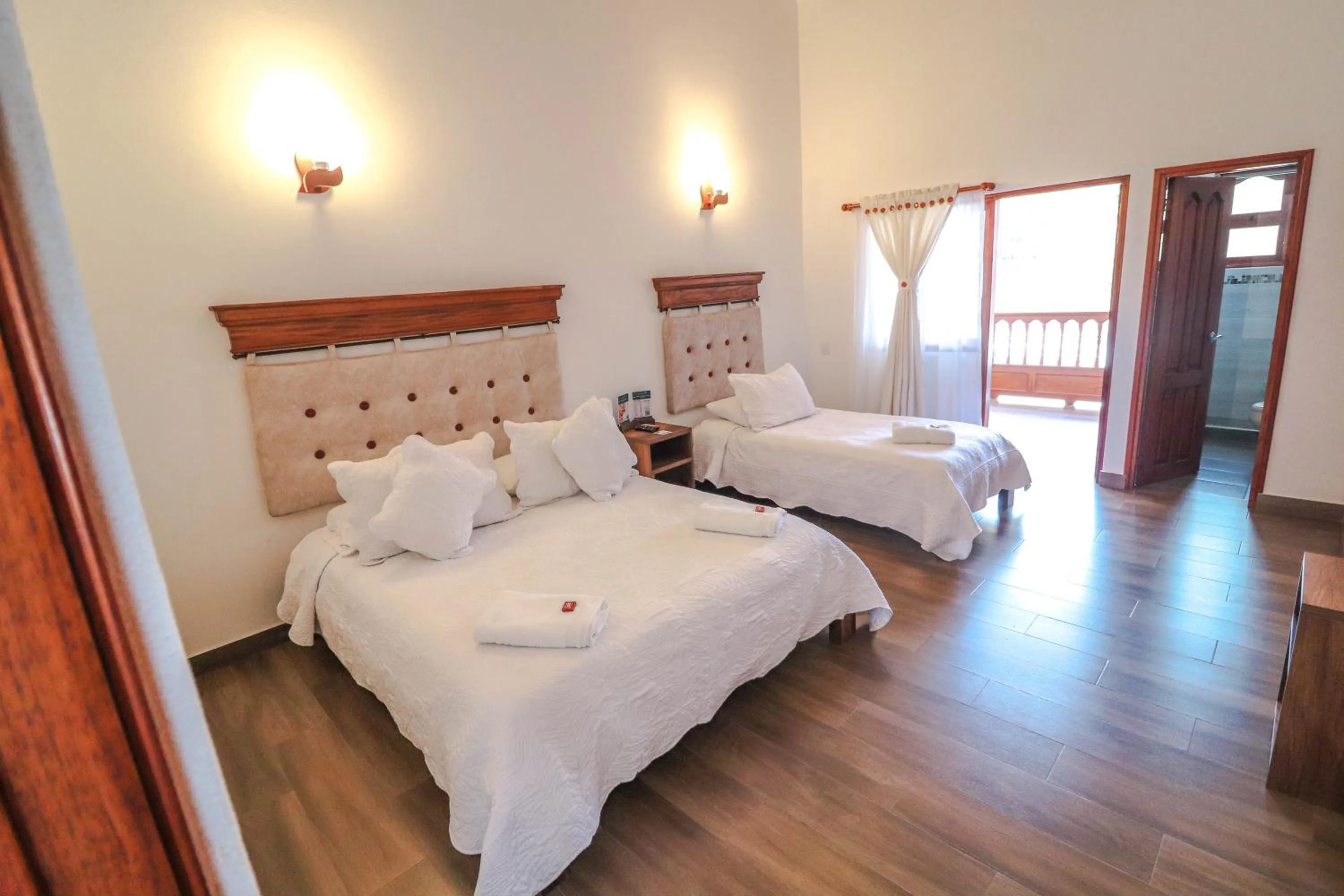 Photo of the whole room, Bed in Hotel las Palmas